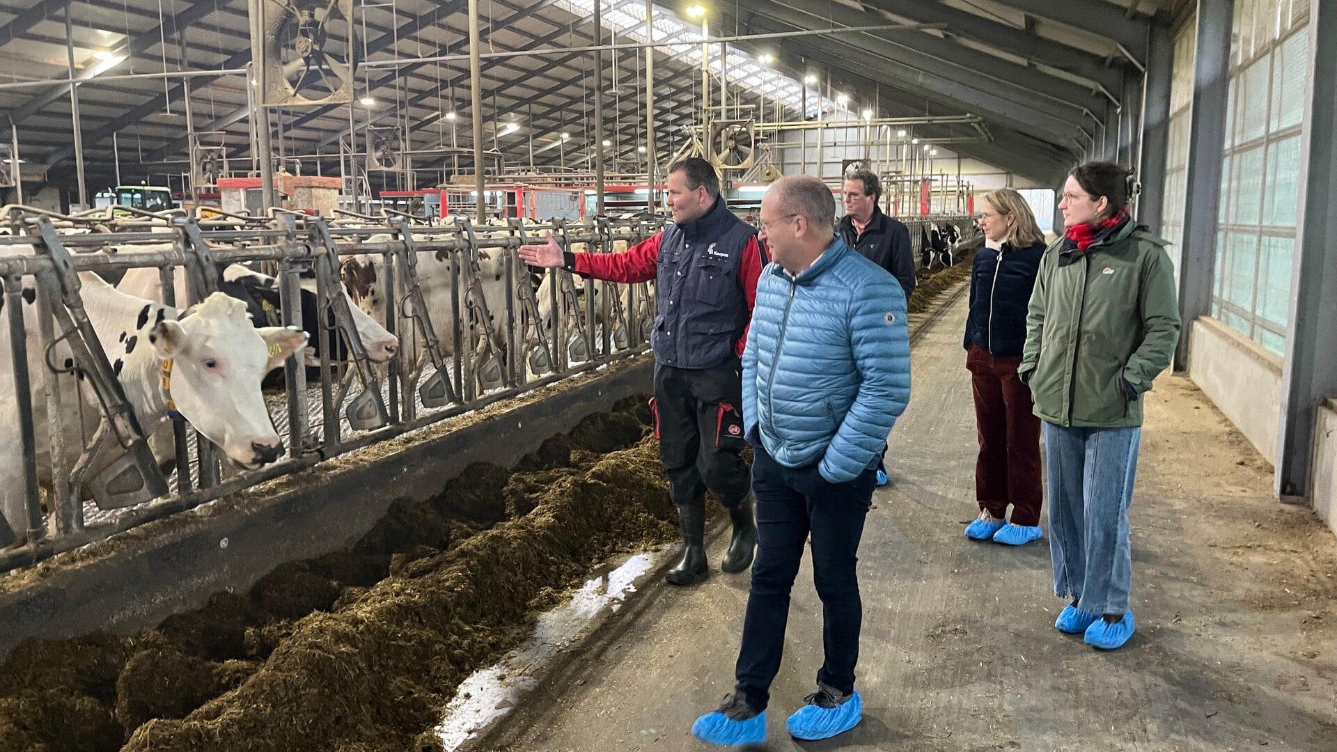Wethouders bezoeken Koepon in Feerwerd - Nieuws uit Noord-Groningen