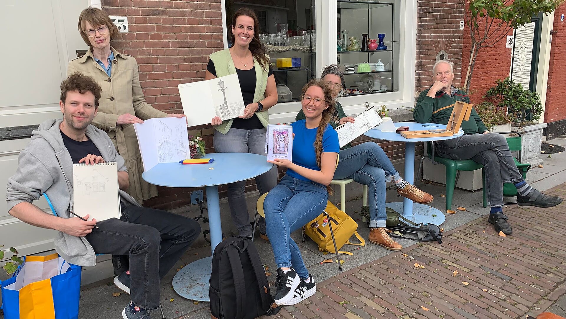 Tekendate in dorpskern Maasland
