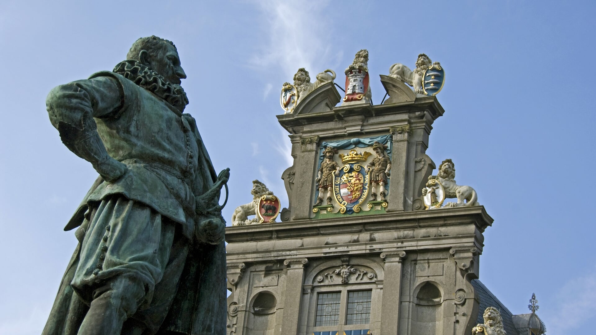 Burgemeester-Hoorn-doet-oproep--deel-jouw-kijk-op-het-standbeeld-van-J-P--Coen