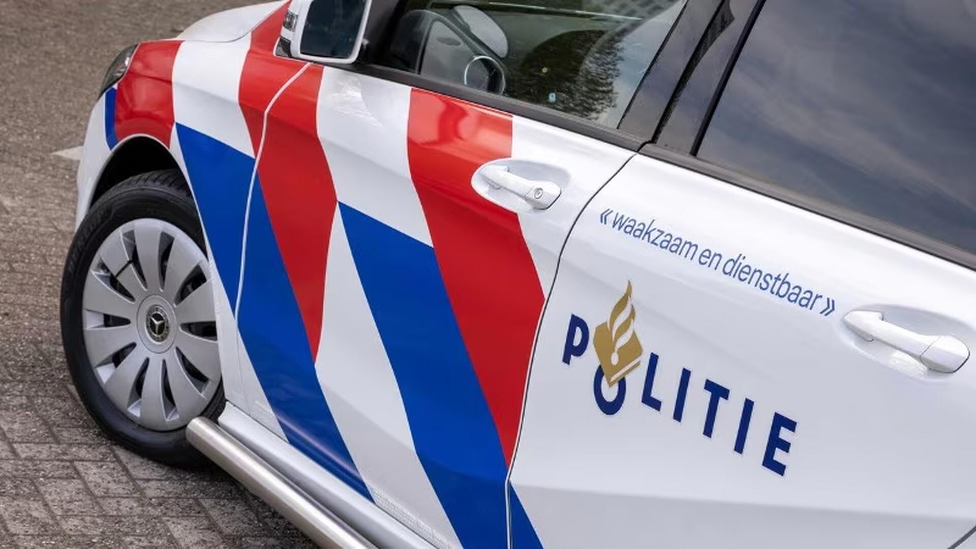 Lichaam van vermiste Duitse toerist (32) gevonden in water langs Noordeinde in Volendam
