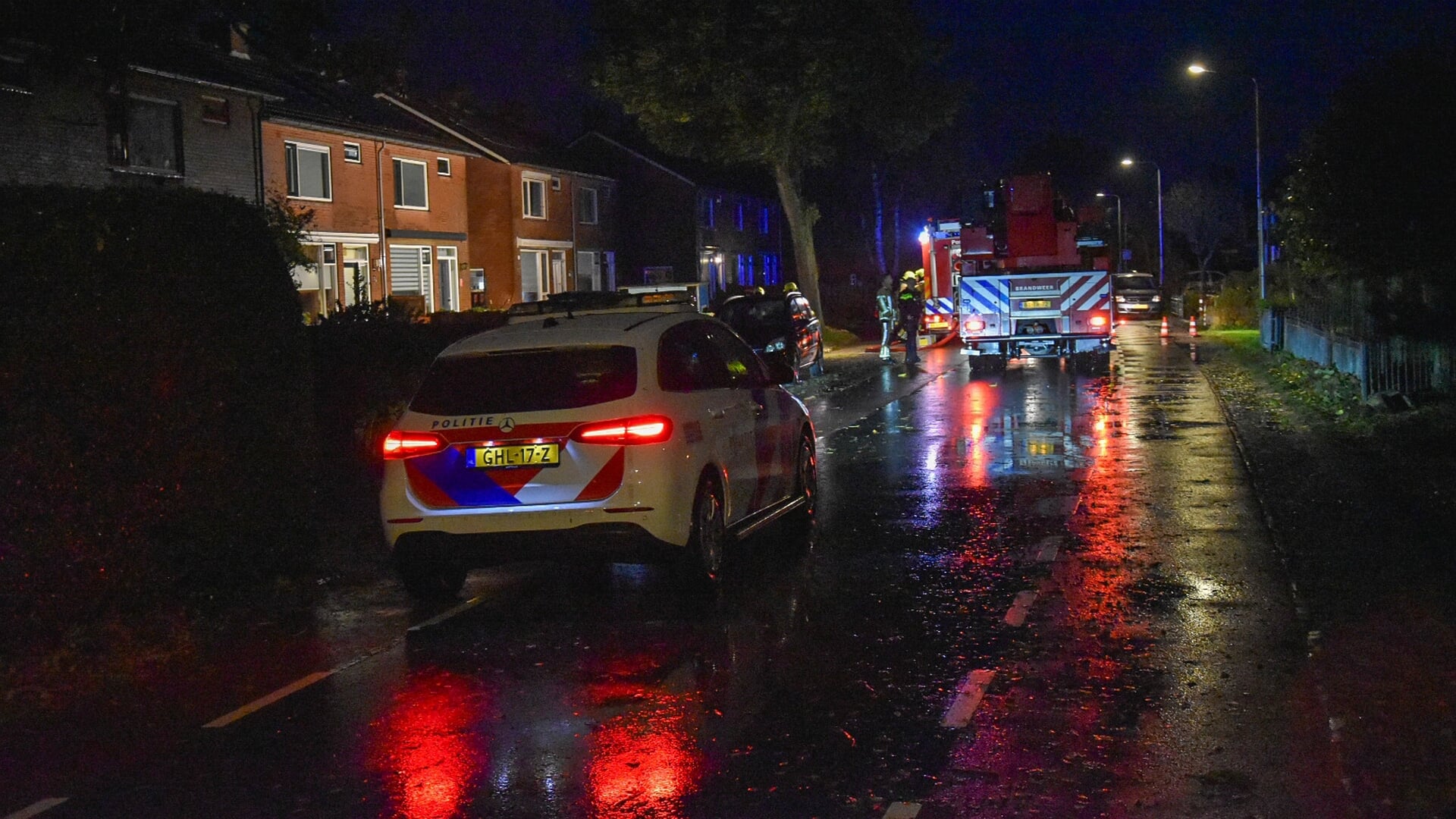 Brand in schoorsteen van woning aan Zuiderzeestraat in Aartswoud