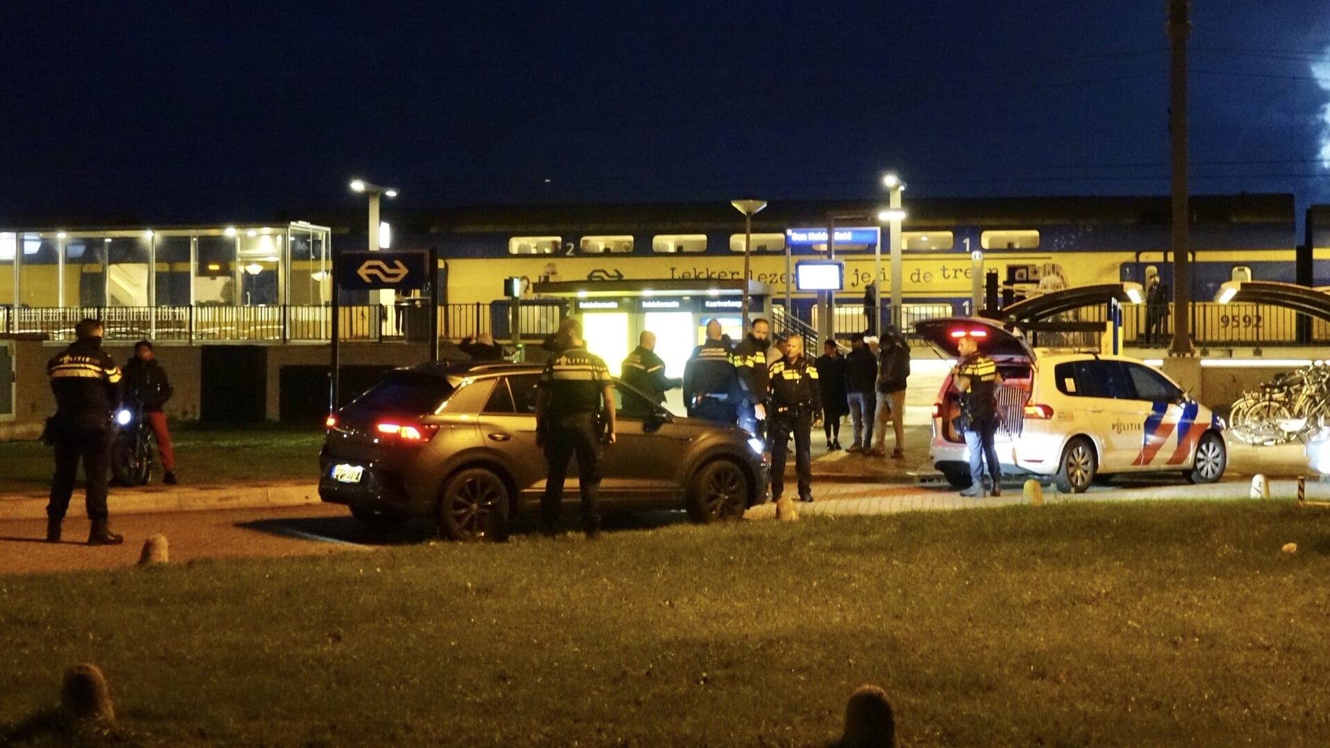 Twee aanhoudingen na vechtpartij bij station Den Helder Zuid