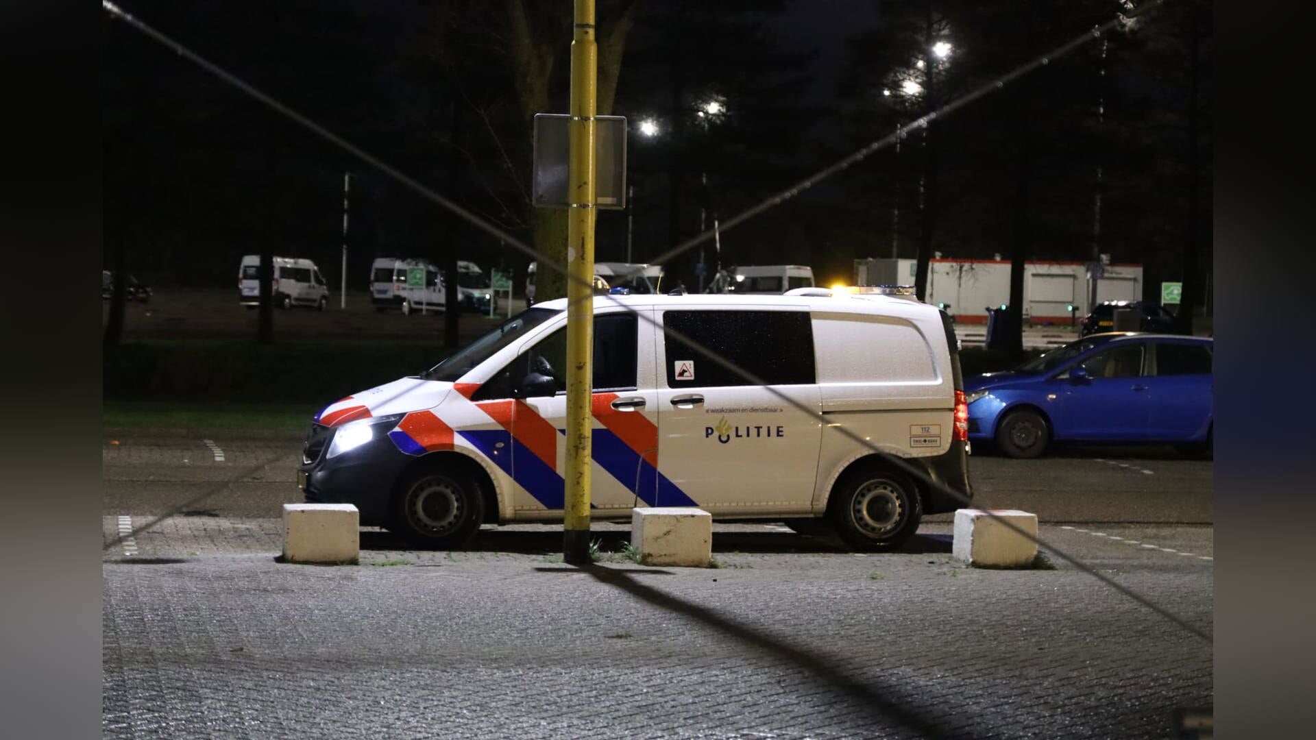 Gewonde bij steekincident aan Buitenlanden in Beverwijk, politie zoekt verdachte