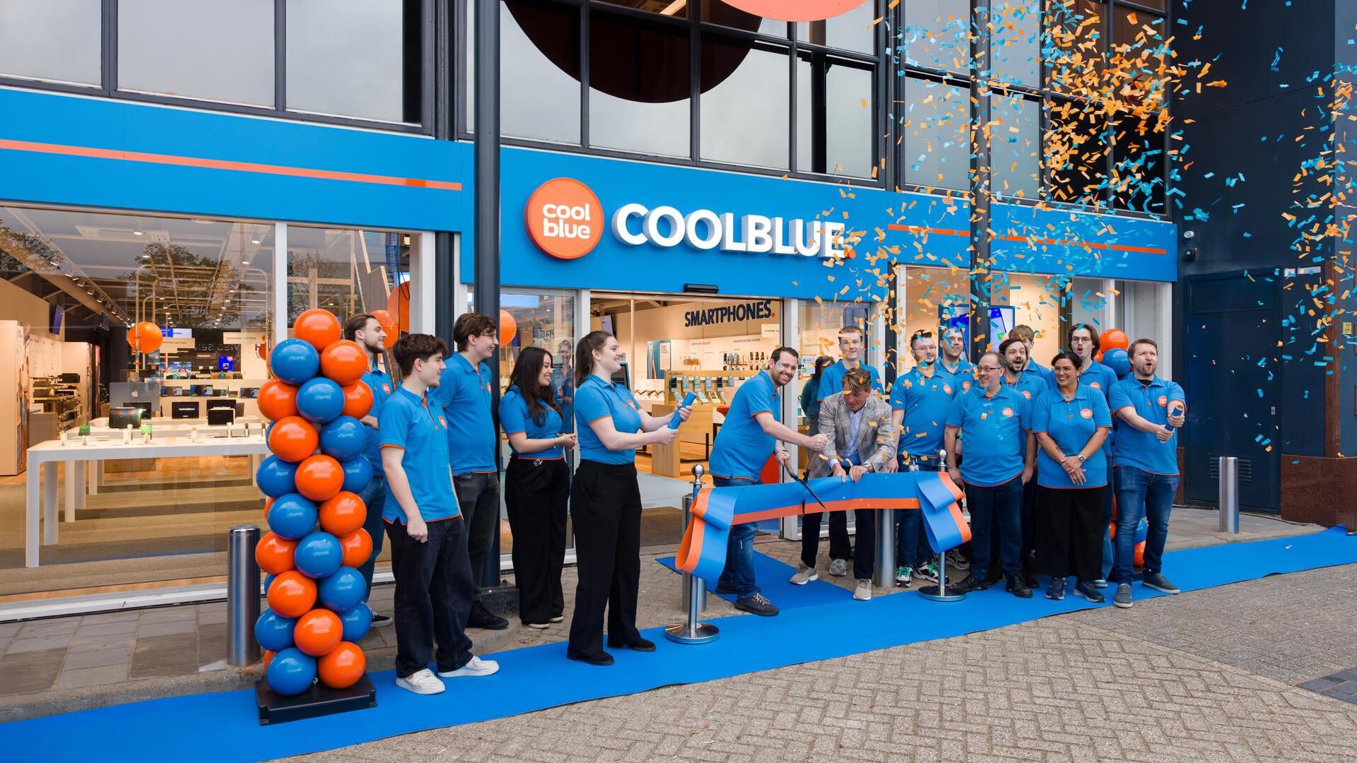 Coolblue opent nieuwe winkel aan Huiswaarderplein in Alkmaar
