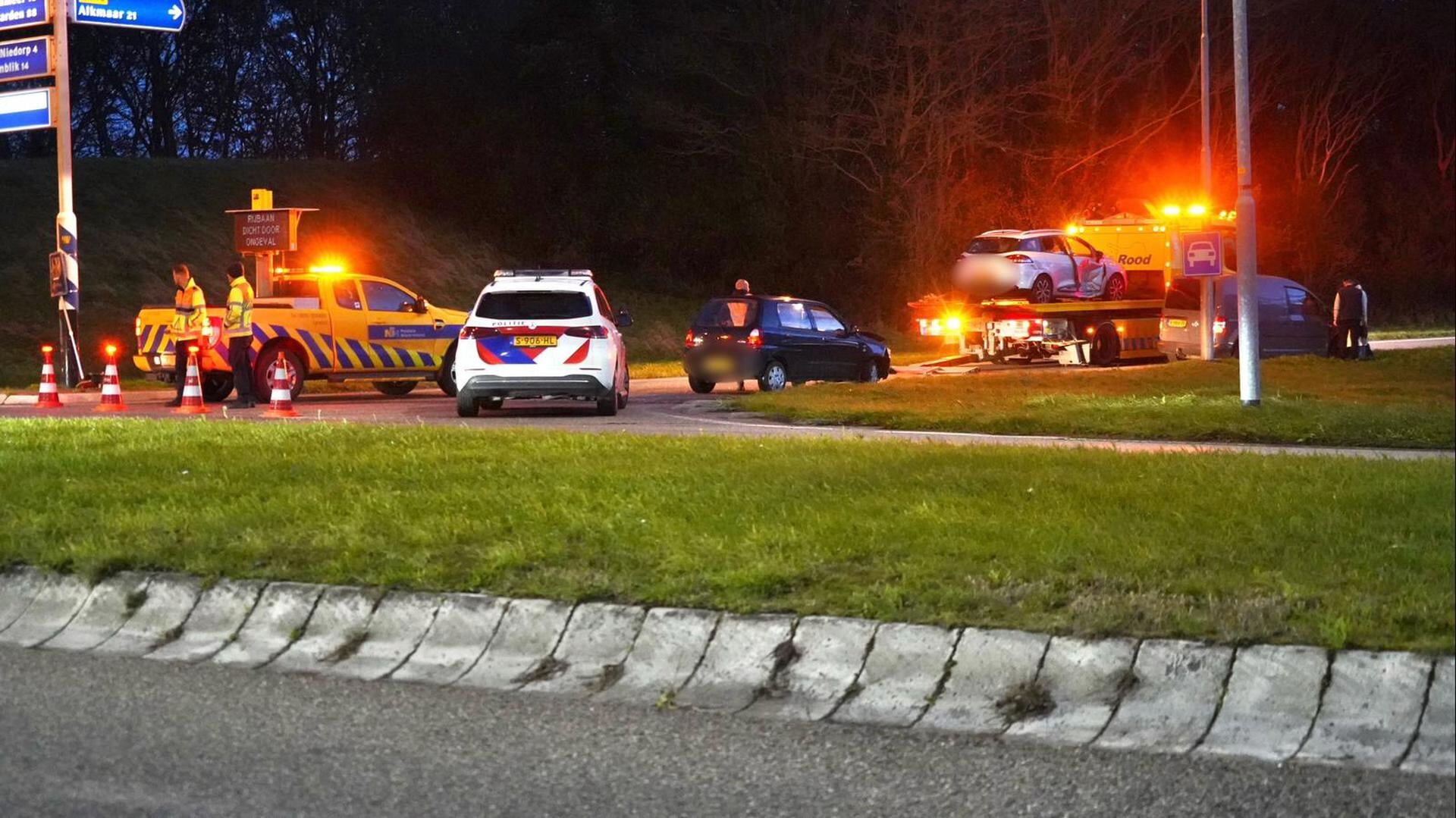 Weg afgesloten na ongeluk op N239 in Nieuwe Niedorp