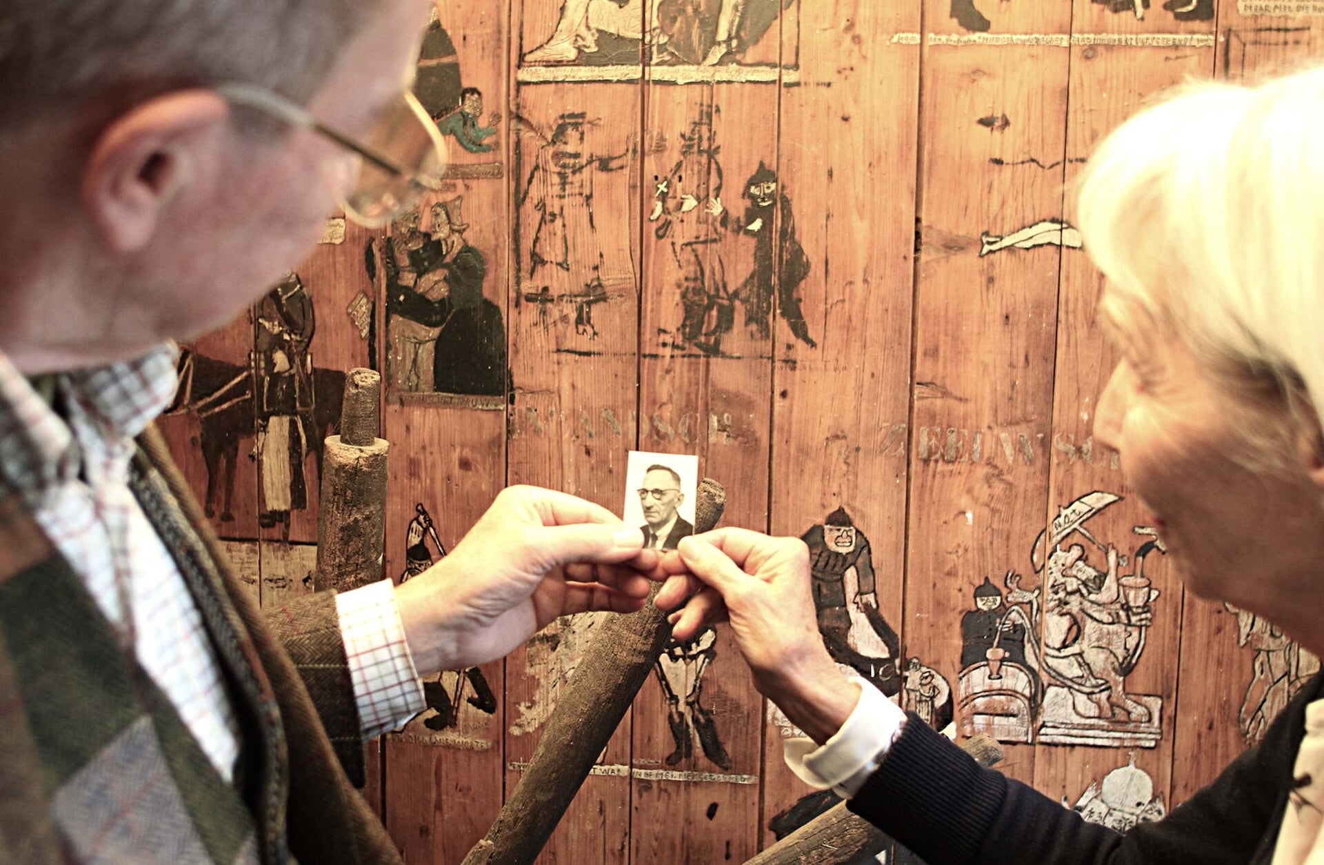 Helderse historie herleeft in Schagen: mysterie opgelost rondom WOI-houten paneel