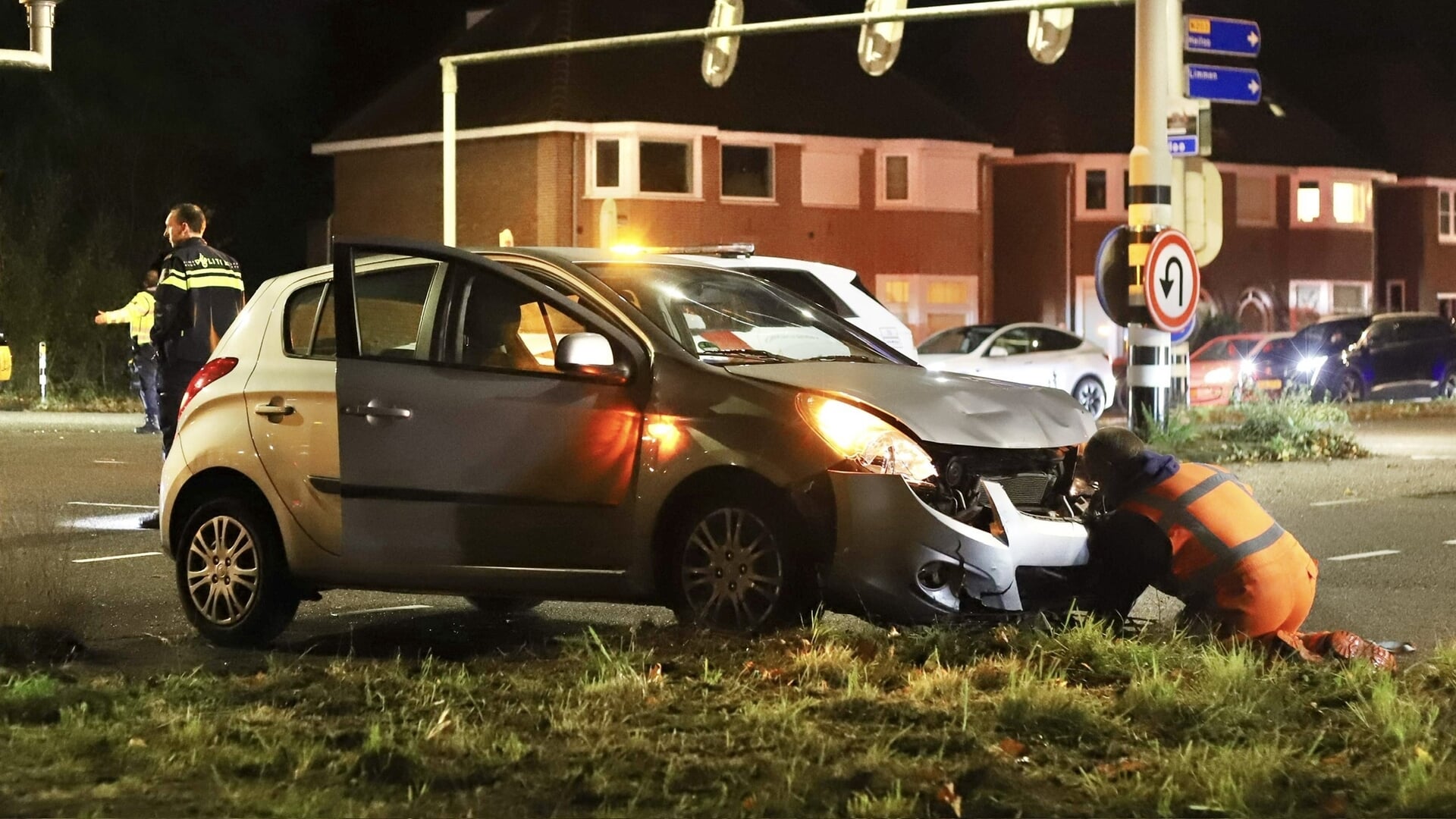 Twee gewonden bij ongeluk aan Kennemerstraatweg in Alkmaar