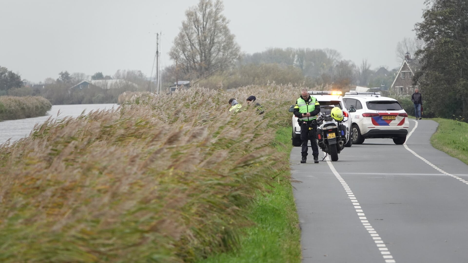 Overleden persoon aangetroffen in het water bij Edam