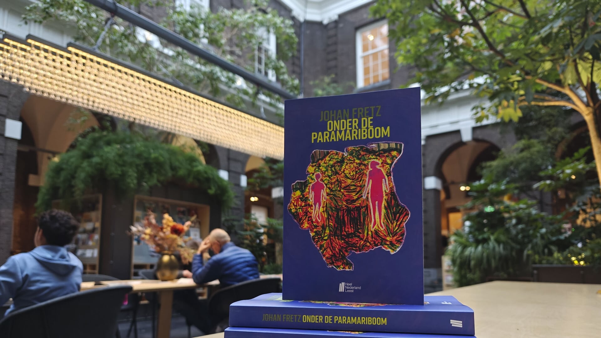 Gratis boek bij bieb: ‘Onder de paramariboom’