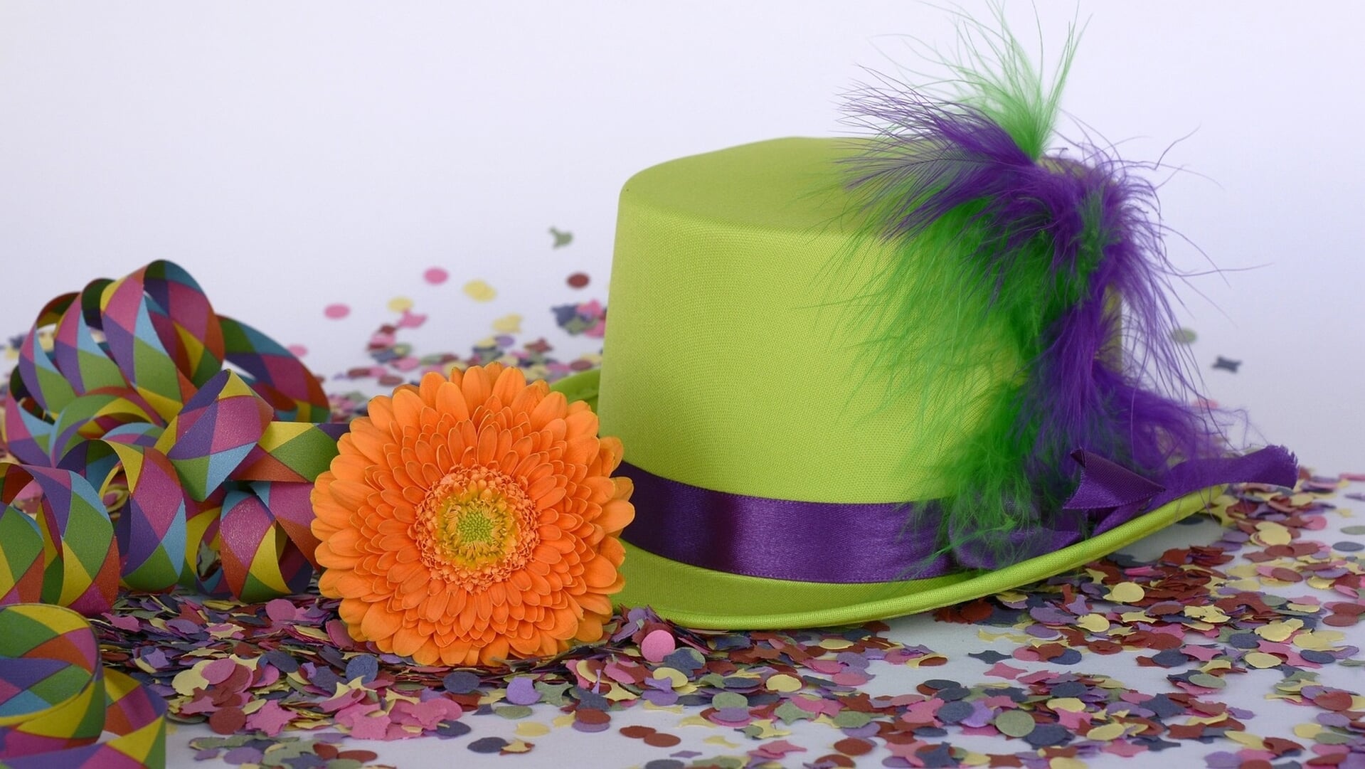 Bekendmaking nieuwe Prins Carnaval door de Haringhoppers