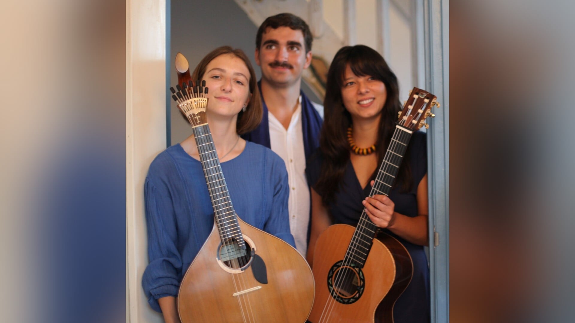 Concert bij kaarslicht en koffieconcert in Jisperkerk