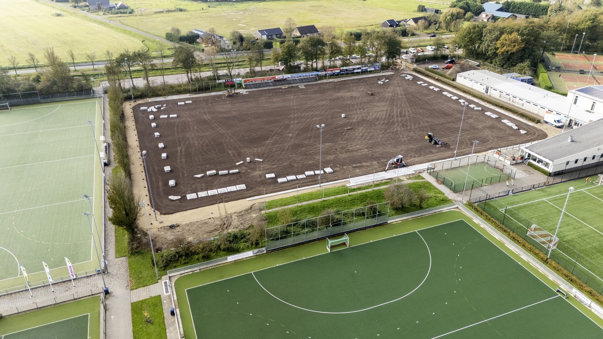 Uitstel aftrap op nieuwe grasmat Foresters