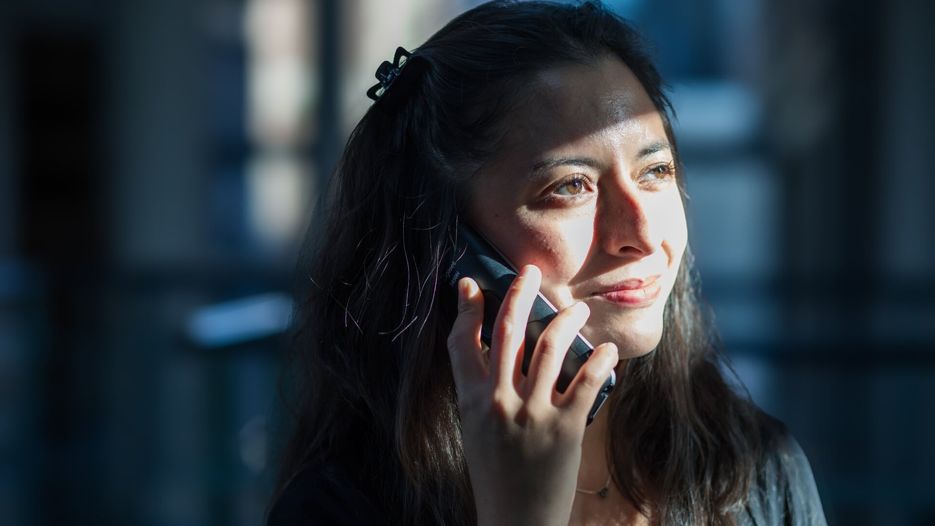 Luisterlijn zoekt vrijwilligers in donkere wintermaanden