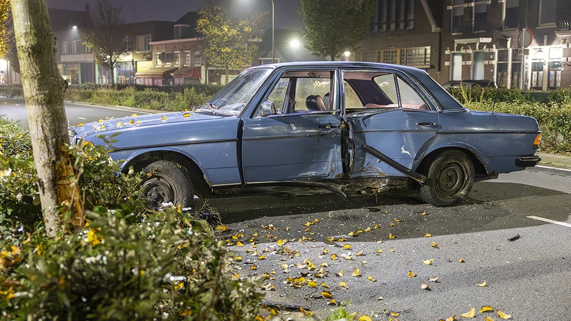 Automobilist gewond na ongeluk op N200 bij Halfweg