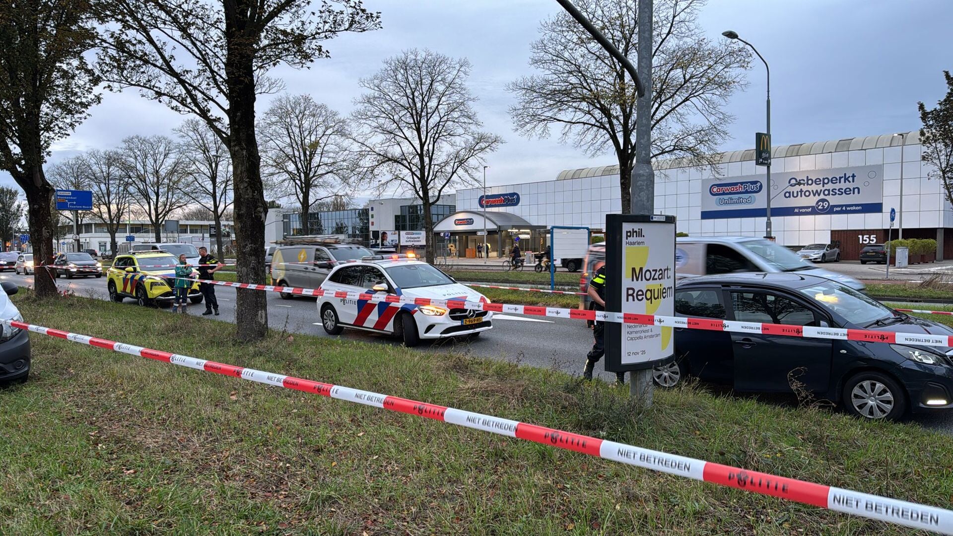 Schietpartij op de Tappersweg in Haarlem, slachtoffer met spoed naar ziekenhuis