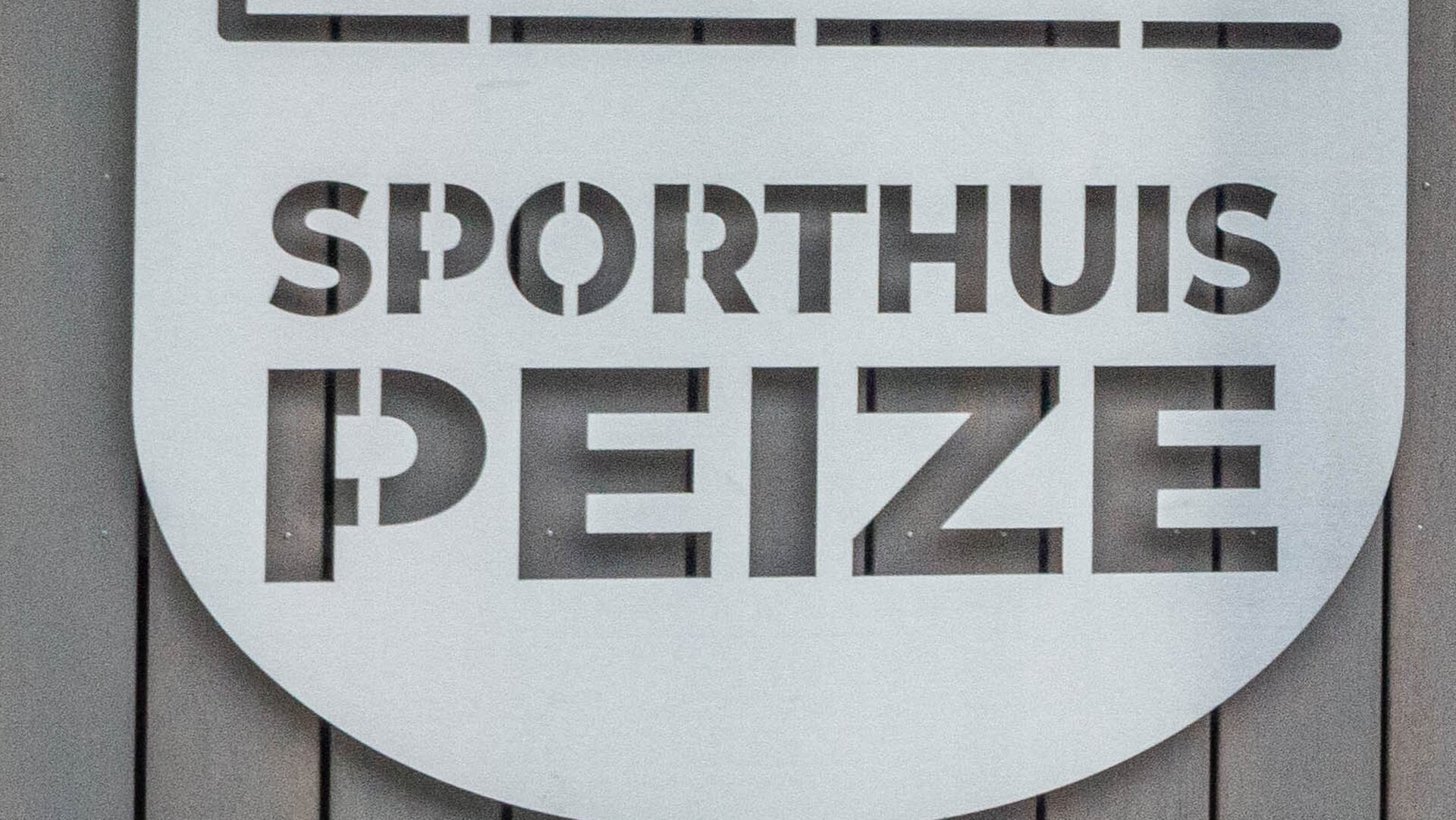 Peize compleet voorbijgelopen; TLC wint van Veenhuizen