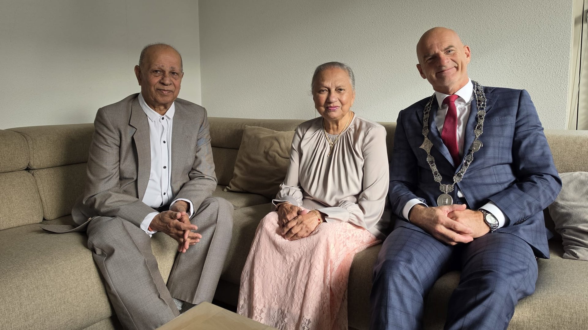 Echtpaar Alakhramsing - Chinnoe 65 jaar getrouwd