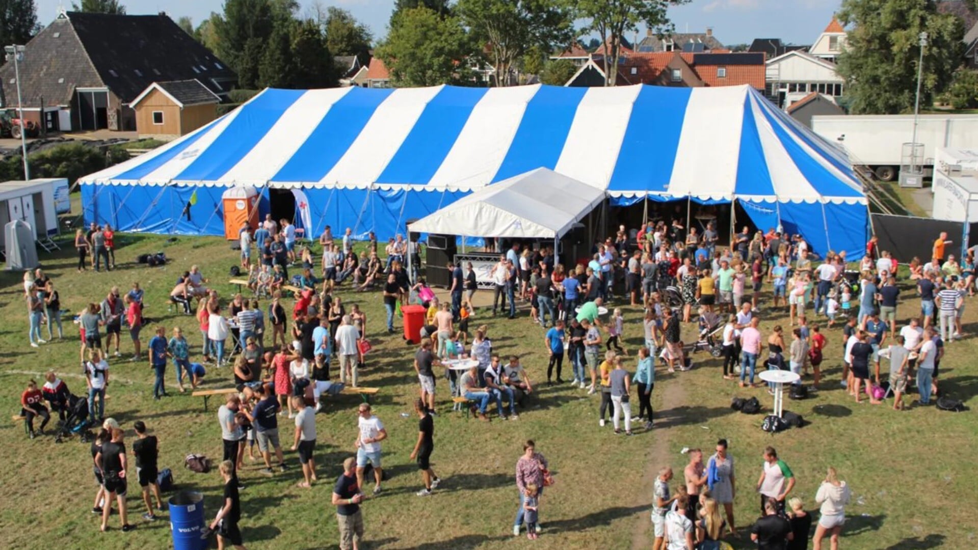 Vier dagen feest in Heeg, omdat ‘Heech Yn’t Findel’ 40 jaar bestaat ...