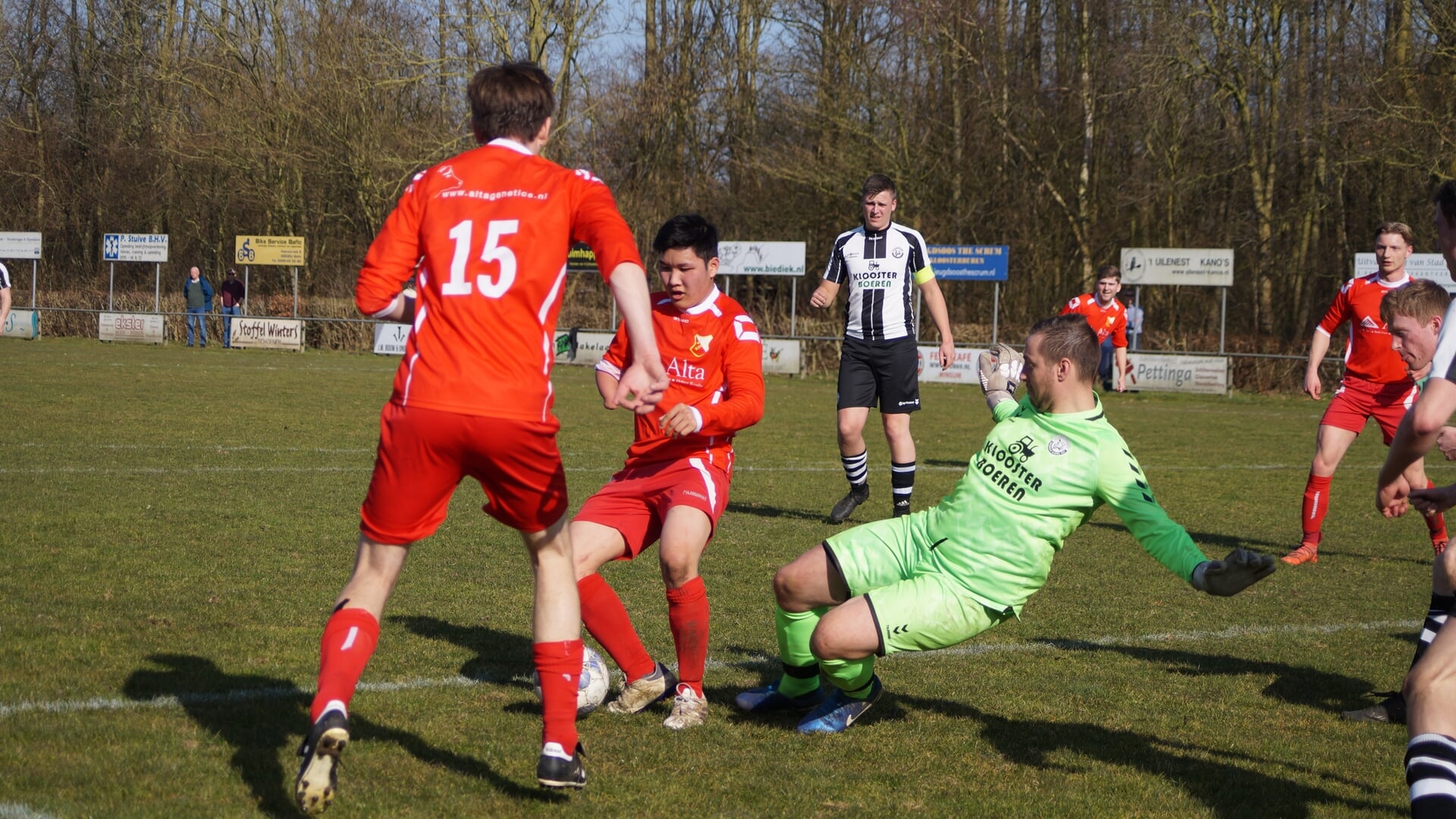 Vermoeid Kloosterburen speelt gelijk tegen Ezinge