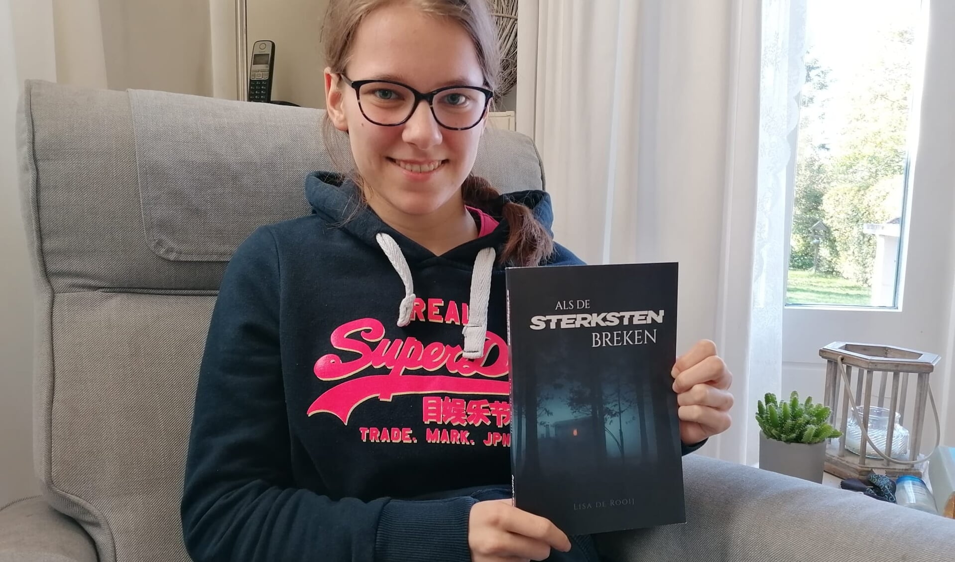 Woudrichemse Lisa de Rooij (18) brengt een thriller uit: “Het is een ...