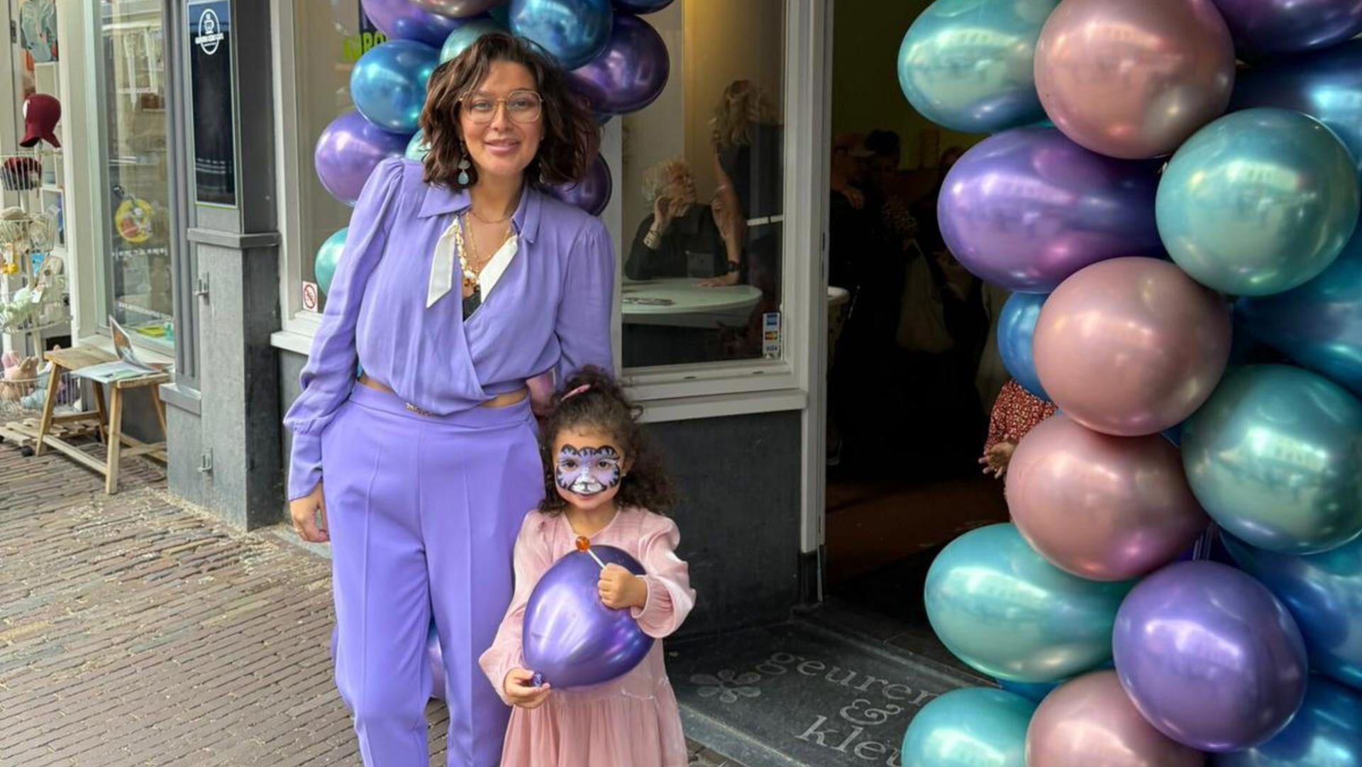 Aurora Kids Café, Kleine Houtstraat 4 (Centrum)
