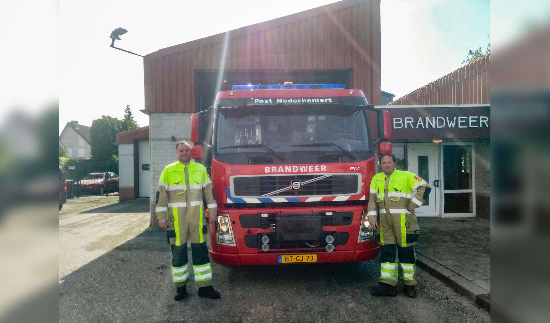Een schone tent dankzij de brandweer: ‘Als de Oranjevereniging belt, staan we er’