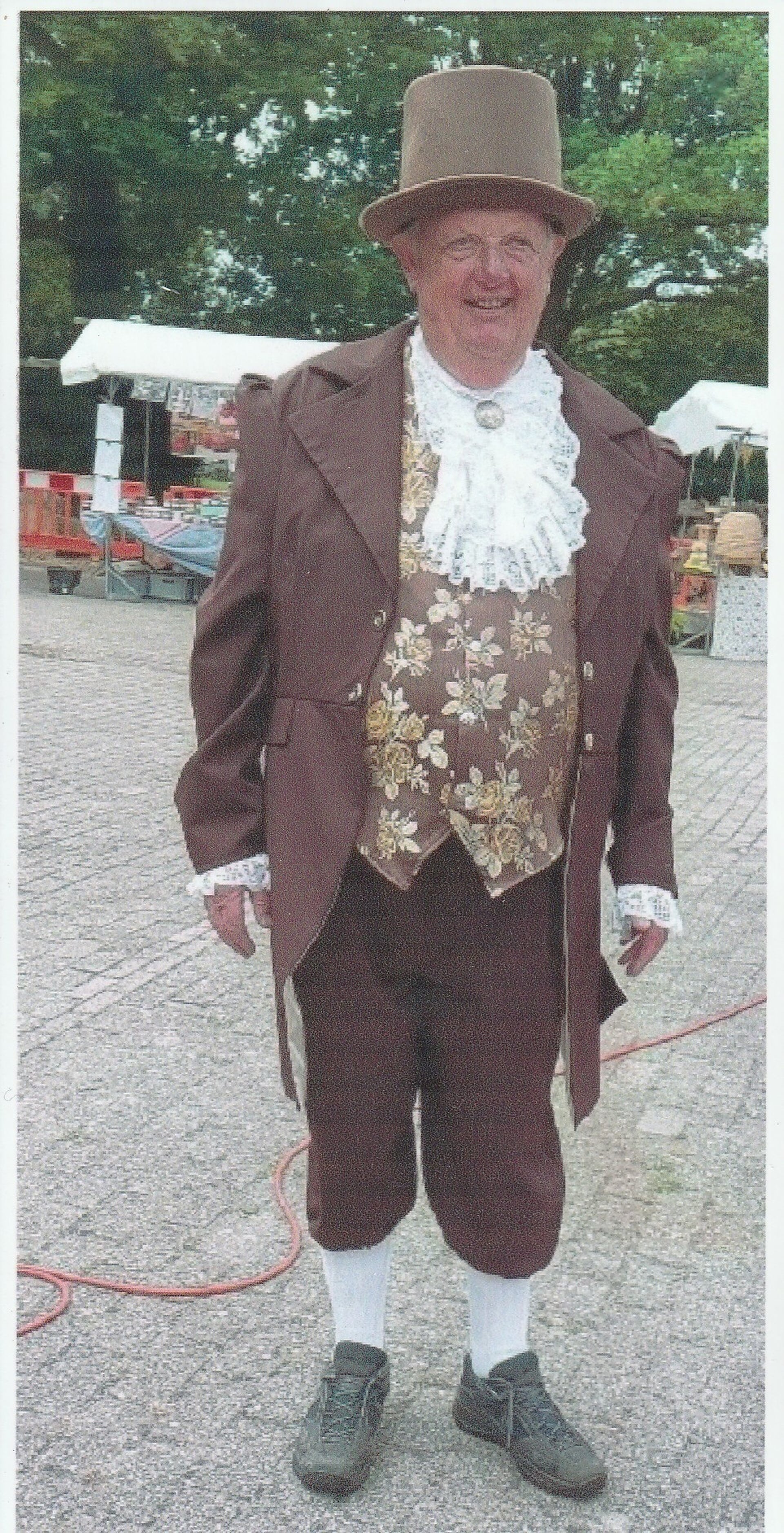Man Met De Hamer: Jan Slomp van de Streekproductenmarkt Nienoord - De Krant