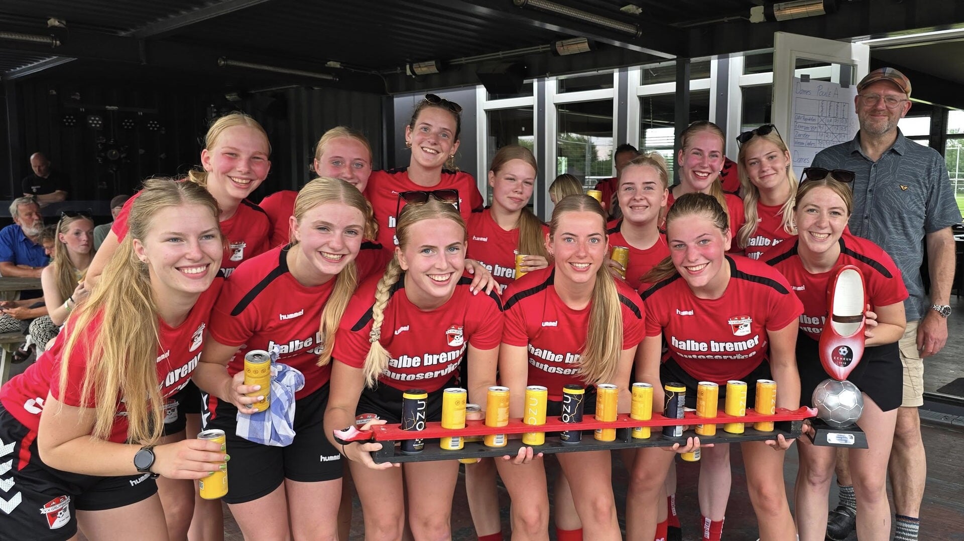 SV Lycurgus en Grijpskerk winnen Eenrumer Klompentoernooi