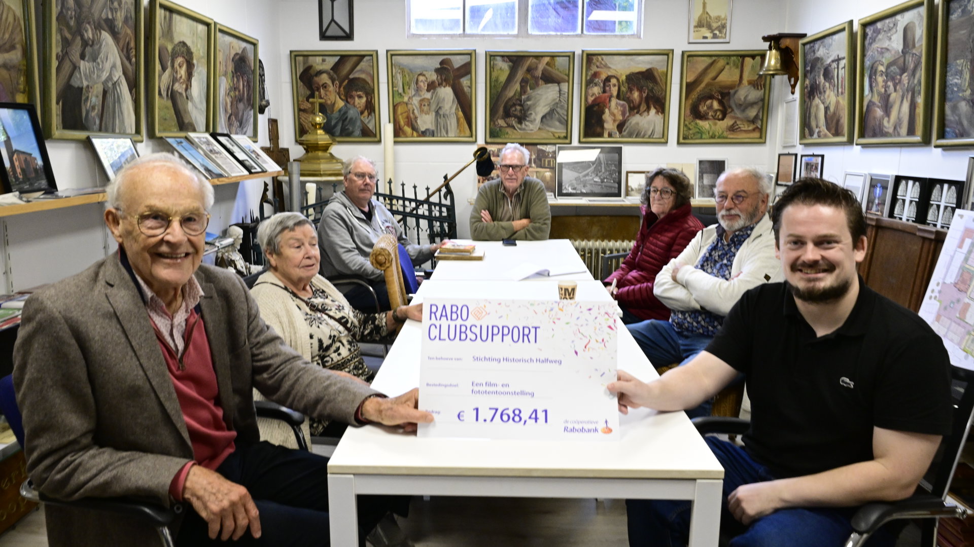 Lokale clubs in Zwanenburg en Halfweg ontvangen samen duizenden euro’s