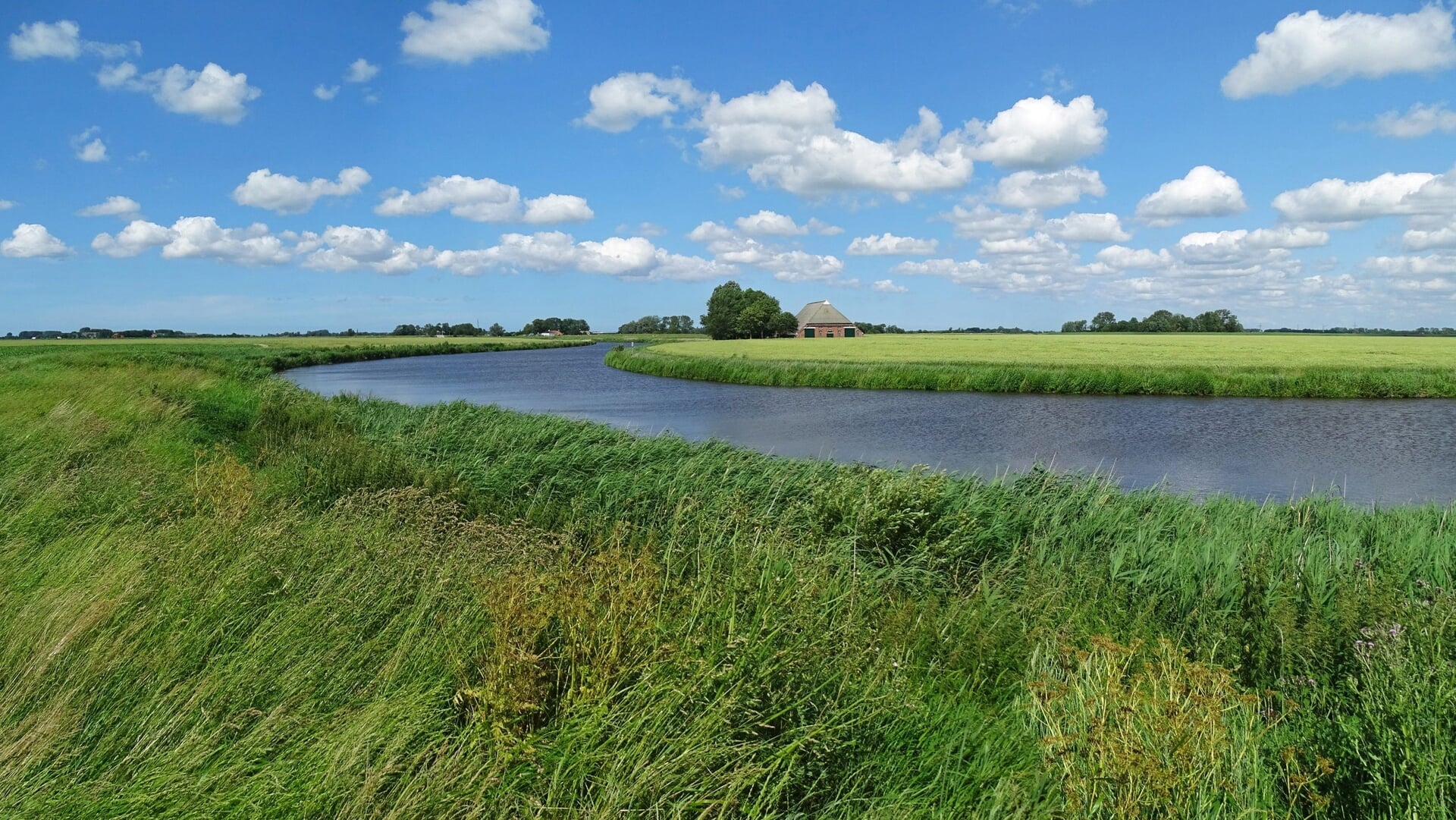 Uitbaggeren van Reitdiep is in volle gang