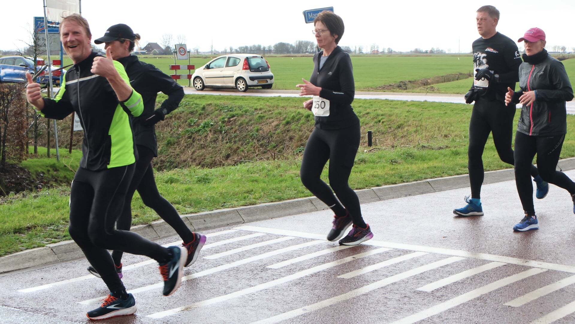 De Silvesterloop op Oudejaarsdag is een onmiskenbare traditie in De Lege Geaën!