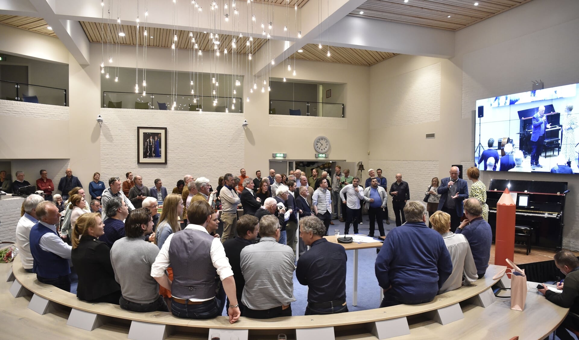 Grote renovatie gemeenteraadszaal in Soest