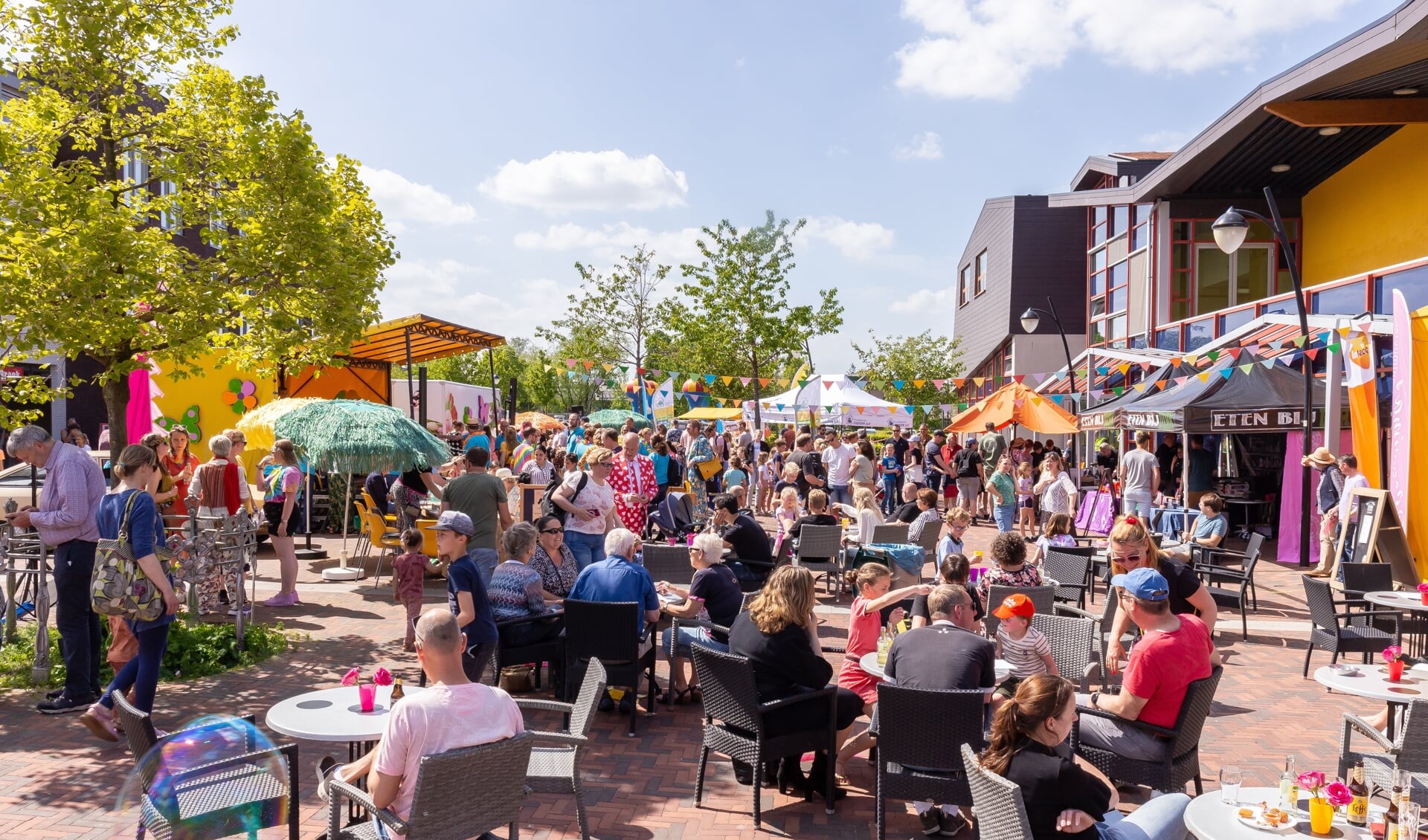 Geslaagd wijkfeest op het Máximaplein