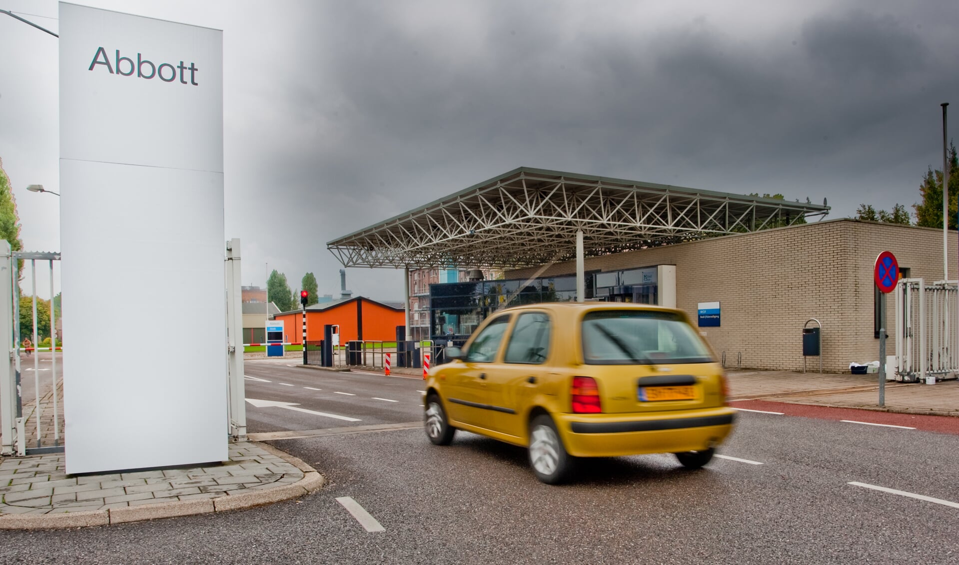 Tientallen banen behouden bij Abbott | Al het nieuws uit Weesp