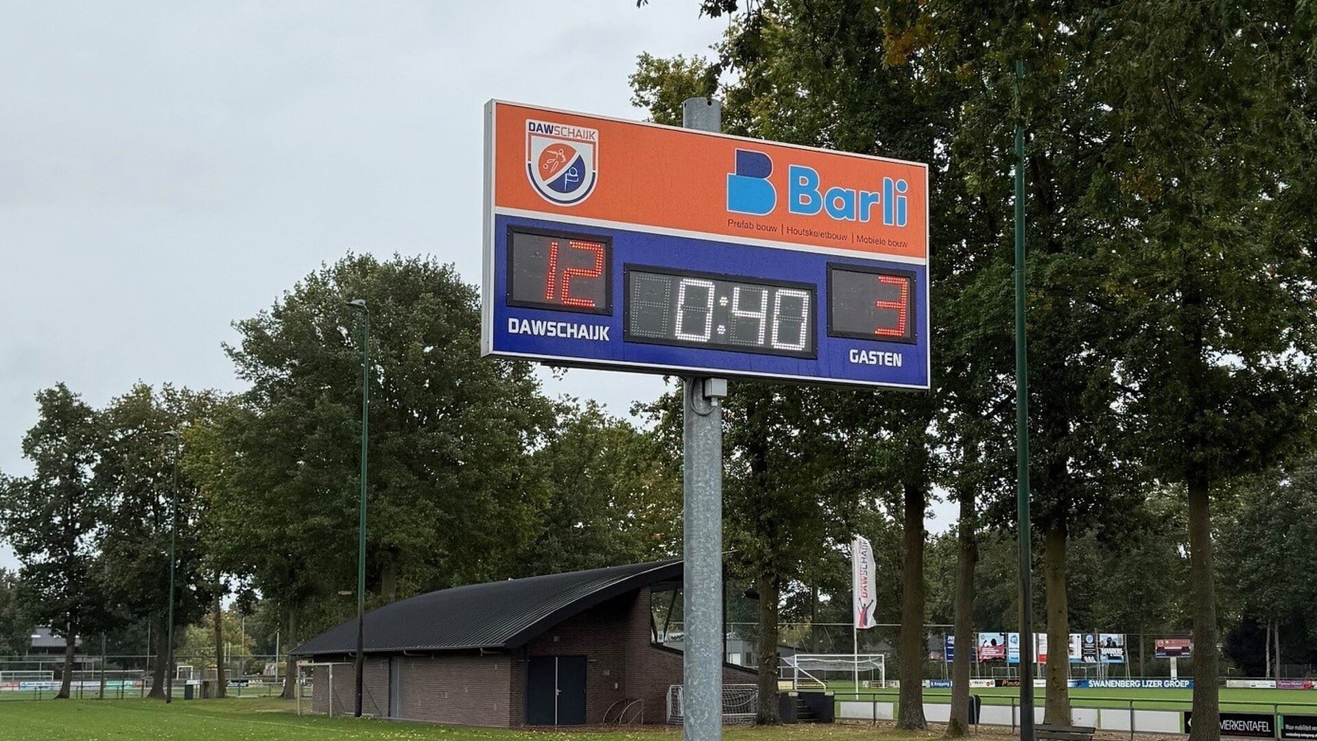 DES hard onderuit in winderig Schaijk: 12-3