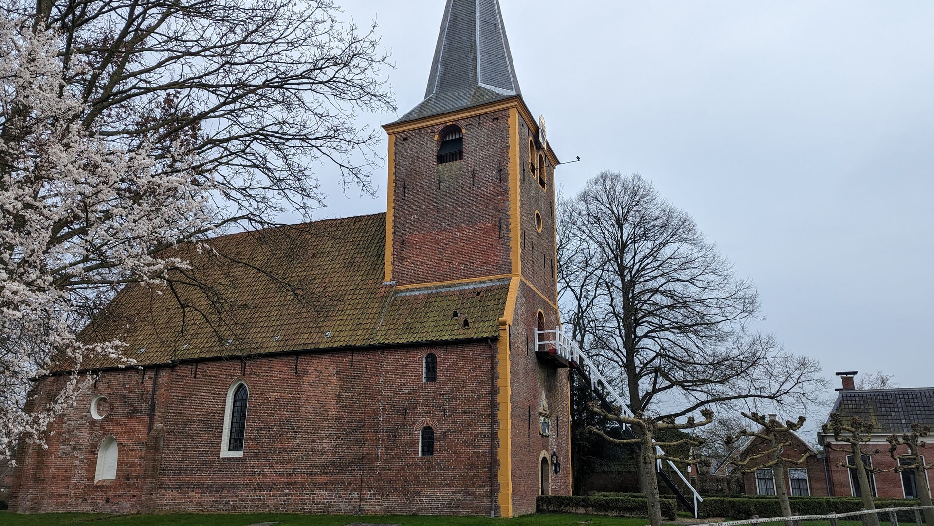 Bezinningswandeling in Winsum: Rondje om de Toren