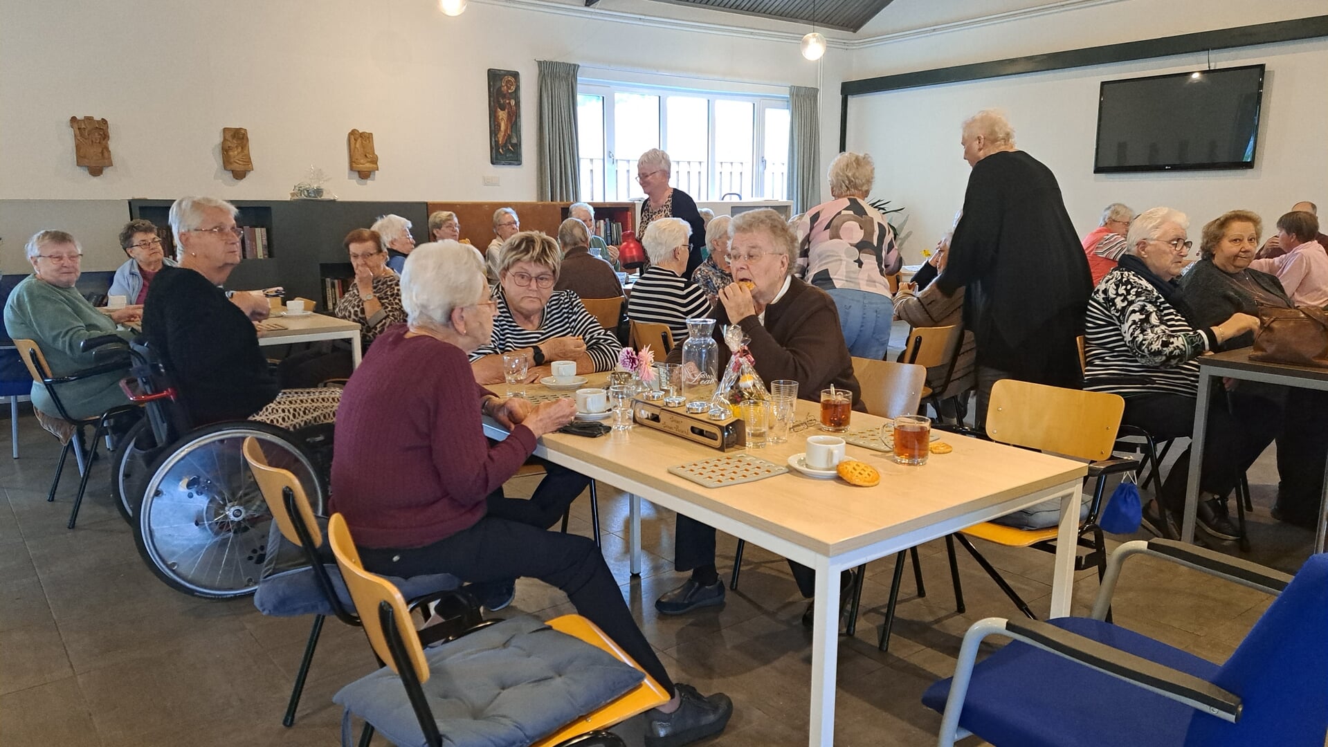 Kienmiddag Zonnebloem bij Ontmoetingscentrum