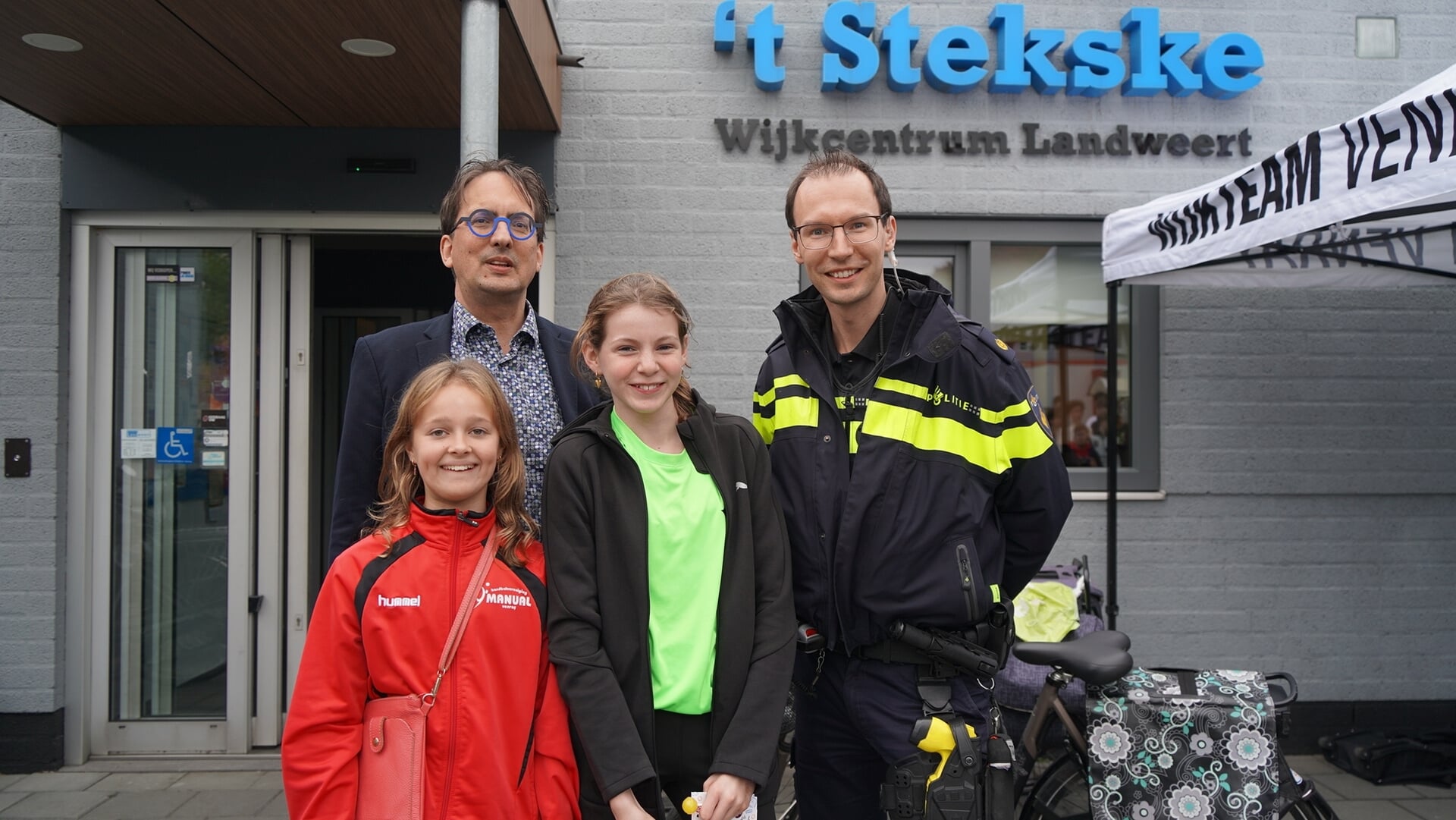 Boevenjacht in Landweert: kinderen spelen politie