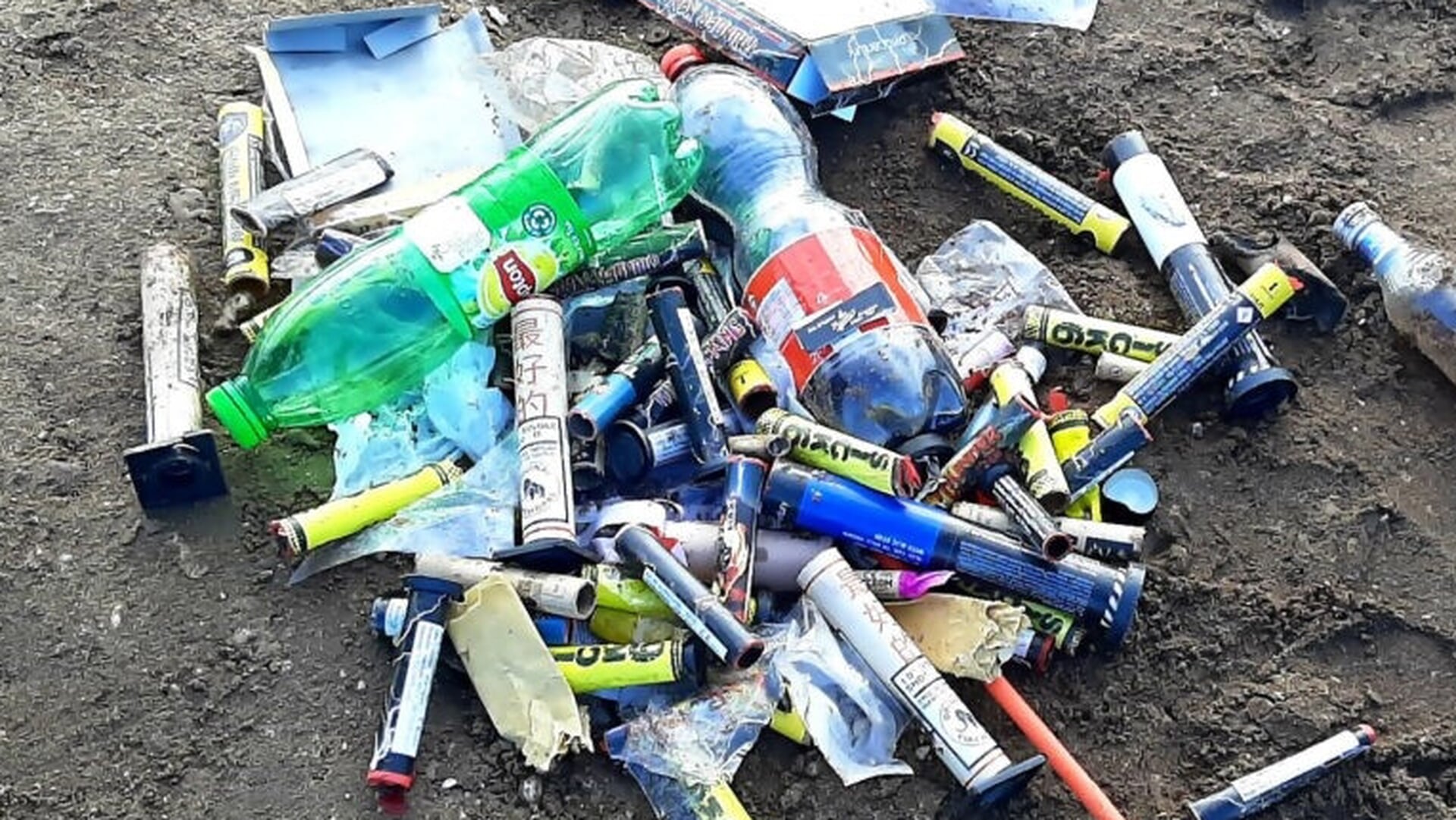 Minderjarige aangehouden voor bezit grote partij vuurwerk