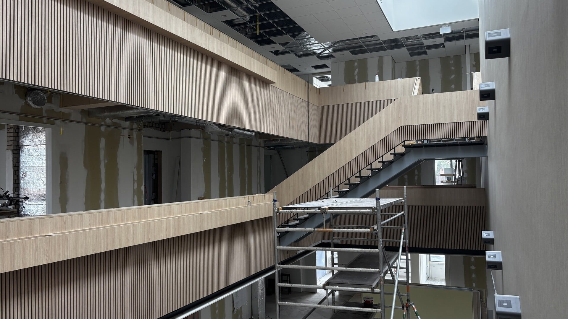 Kom eens kijken in het vernieuwde gemeentehuis