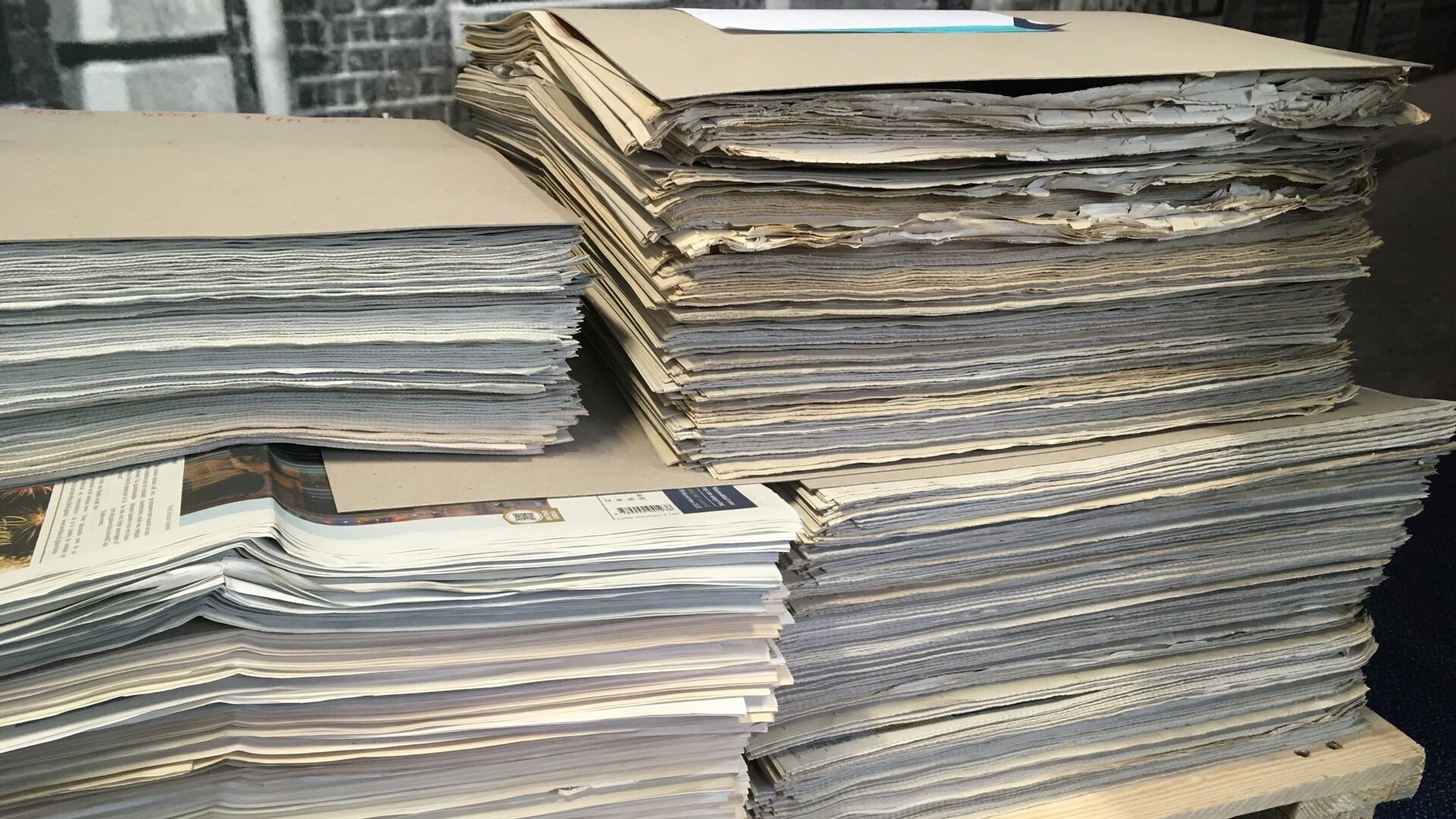 Clubs zamelen vanaf 2027 weer papier en karton in