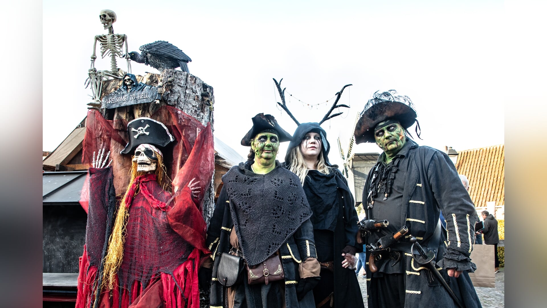 Bezoekers in vervoering door magische sfeer in Vesting Bourtange