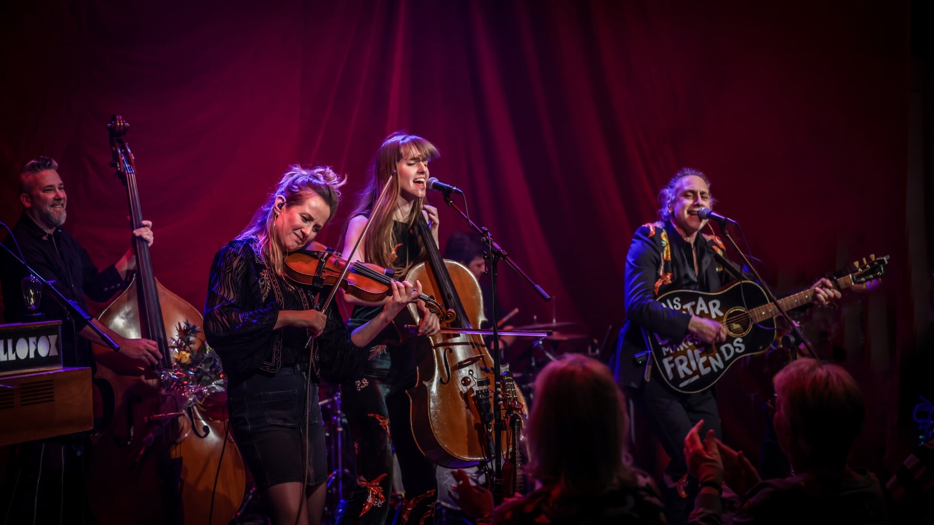 Yellofox treedt op in Westeremden