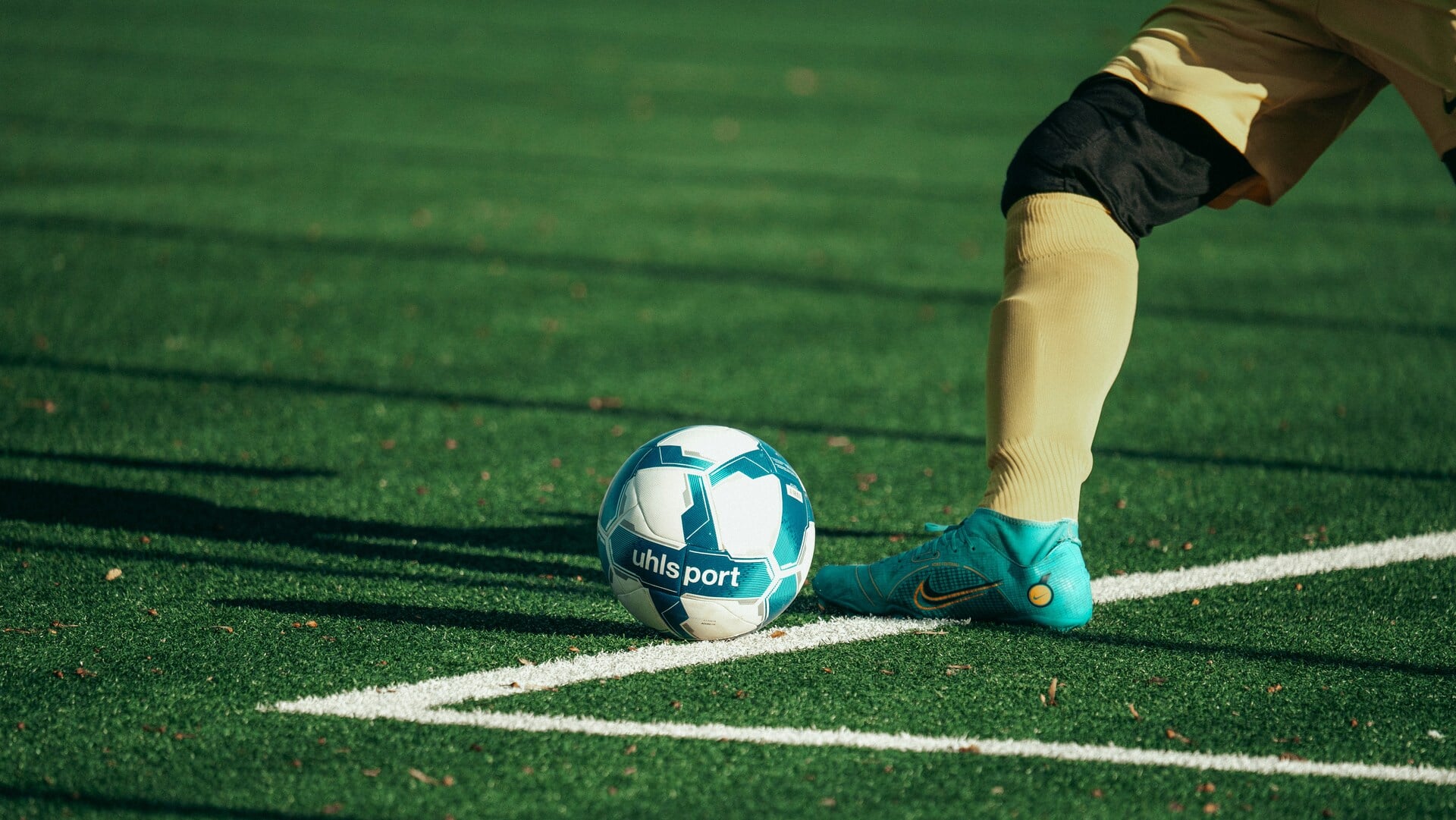 Winsum boekt zege tegen Surhústerfean