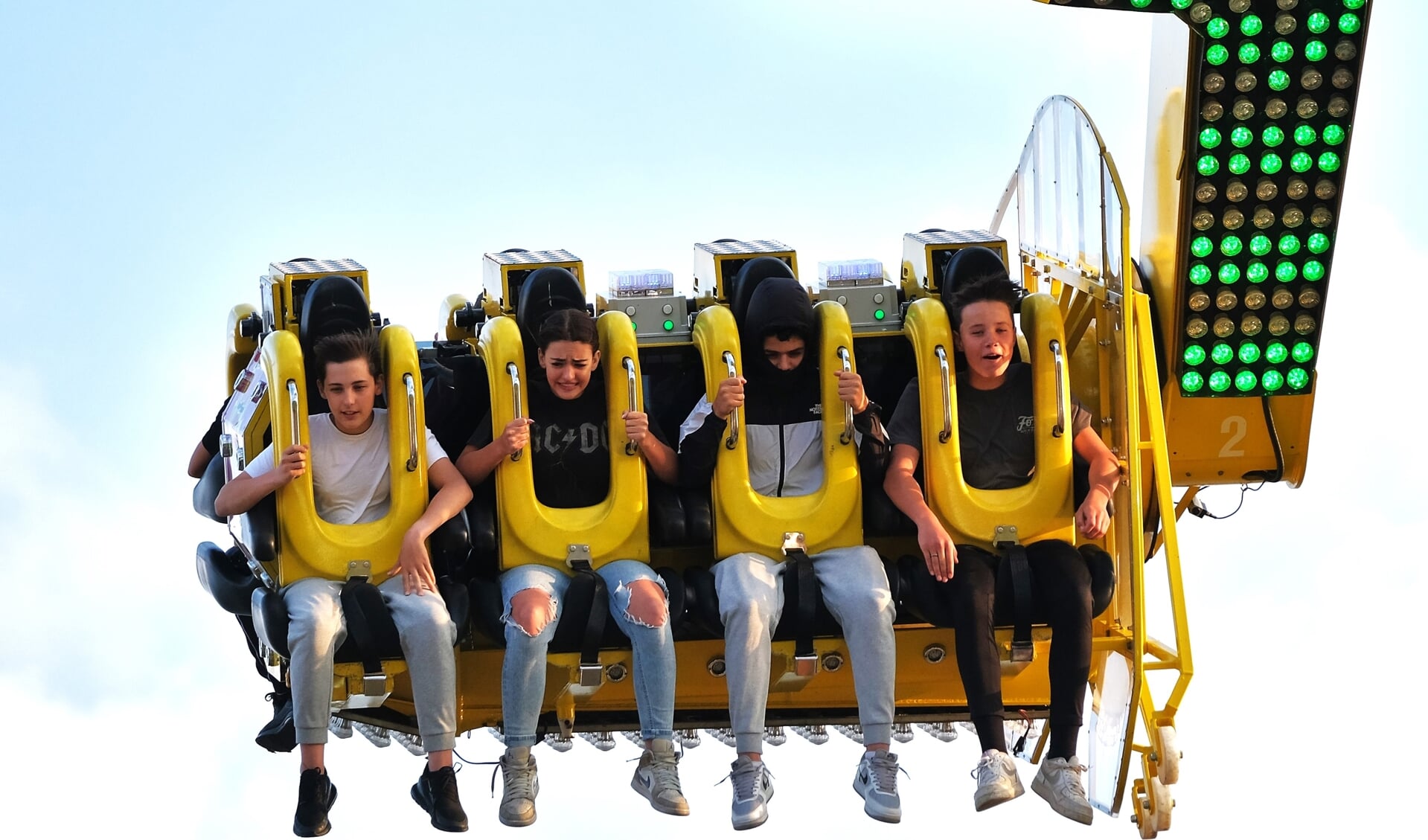 Drukte en gezelligheid op de kermis in Rhenen - Al het nieuws uit ...
