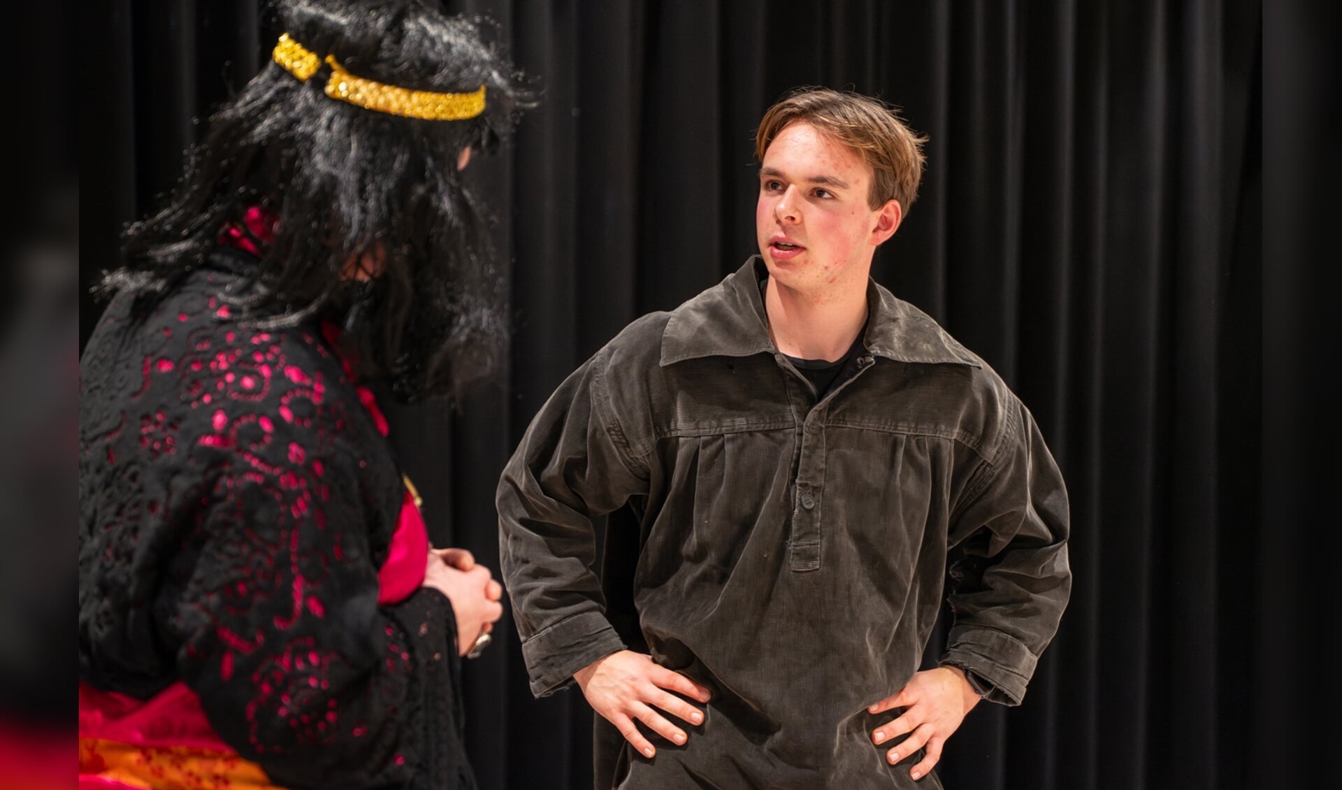 Mienskipstheater midden in Woudsend | Wout’s End? vertelt het verhaal van Wout en Nynke