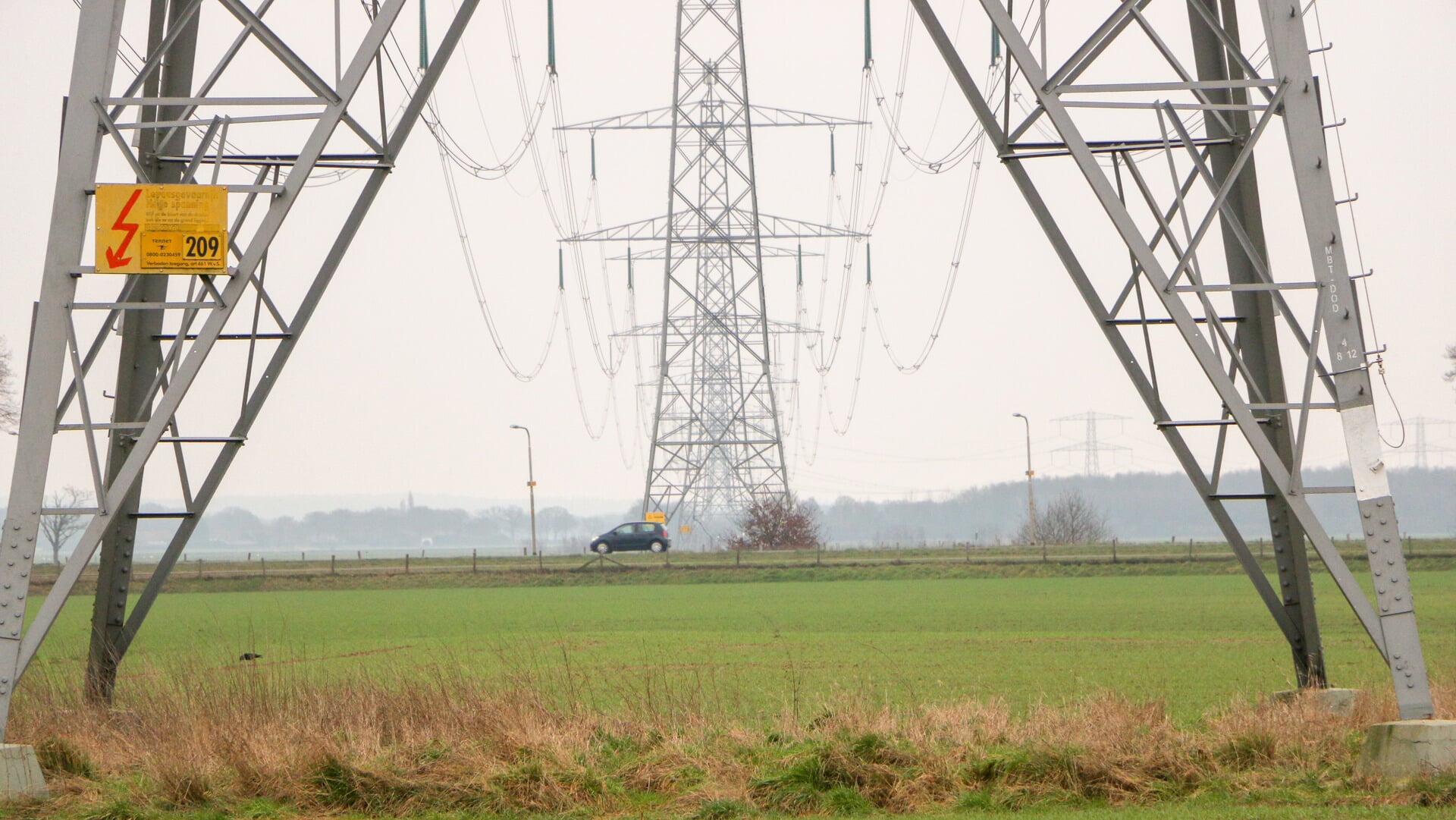 Kernachtig Wijchen stelt vragen over komst hoogspanningsstation nabij Niftrik