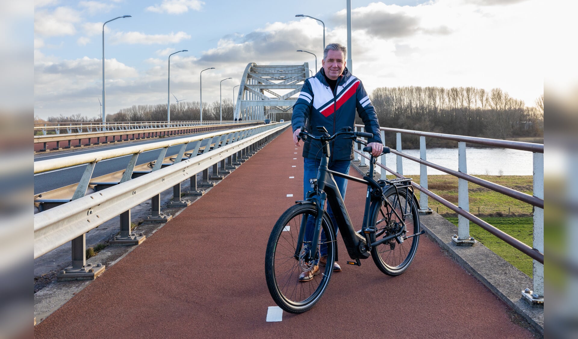Joost de Kruijf wil meer mensen op de e-bike zien | Bommelerwaardgids