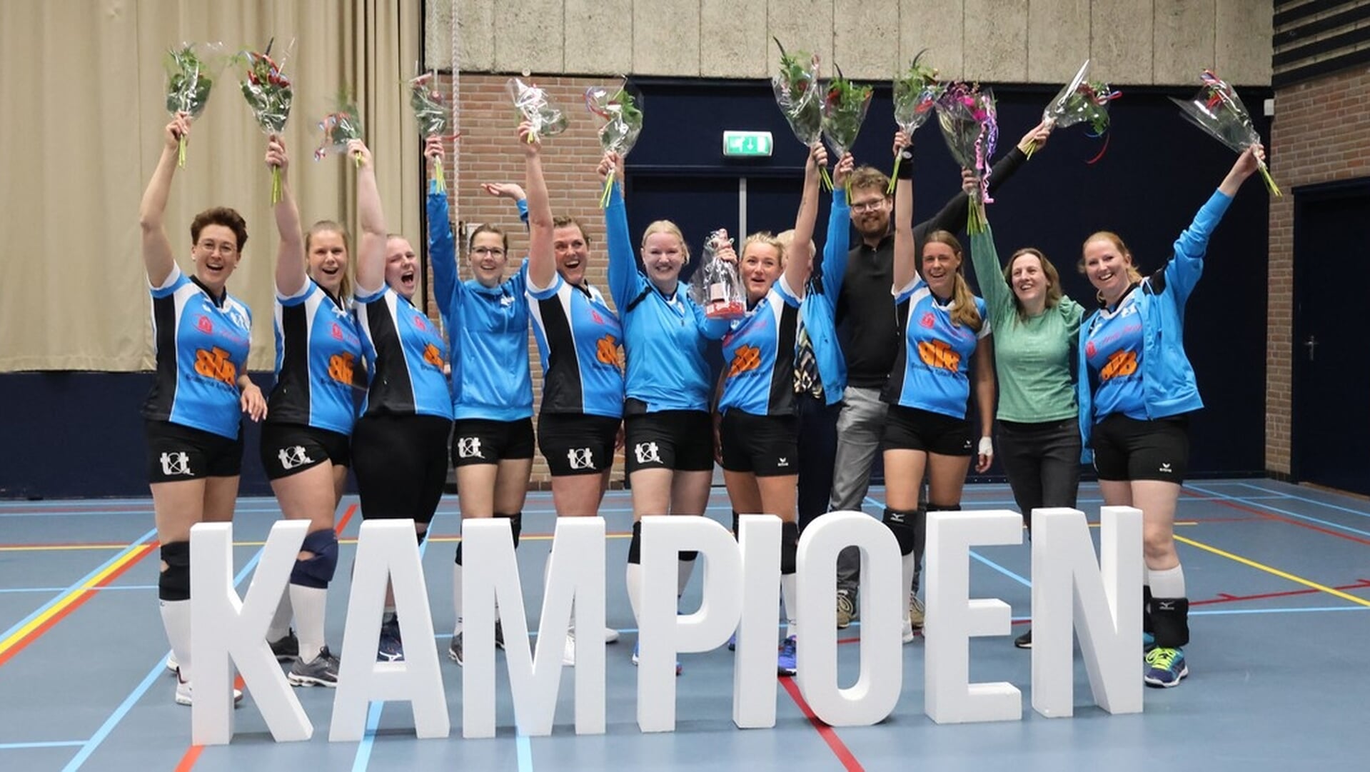 Top en Twel DS 3 eindelijk kampioen na klinkende overwinning