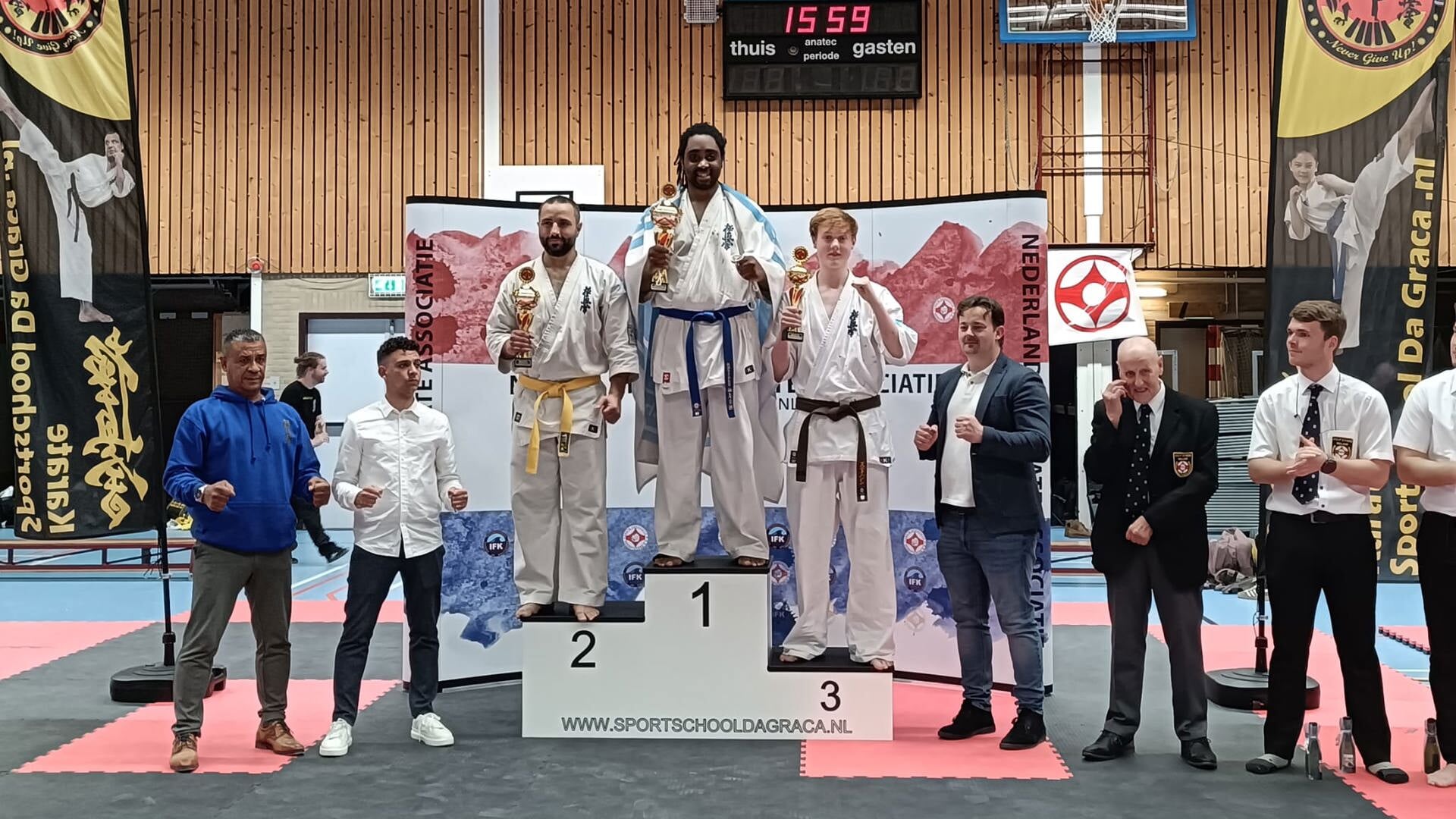 Frabyen Lodowica karate kampioen zwaargewicht - Adverteren Leidschendam ...